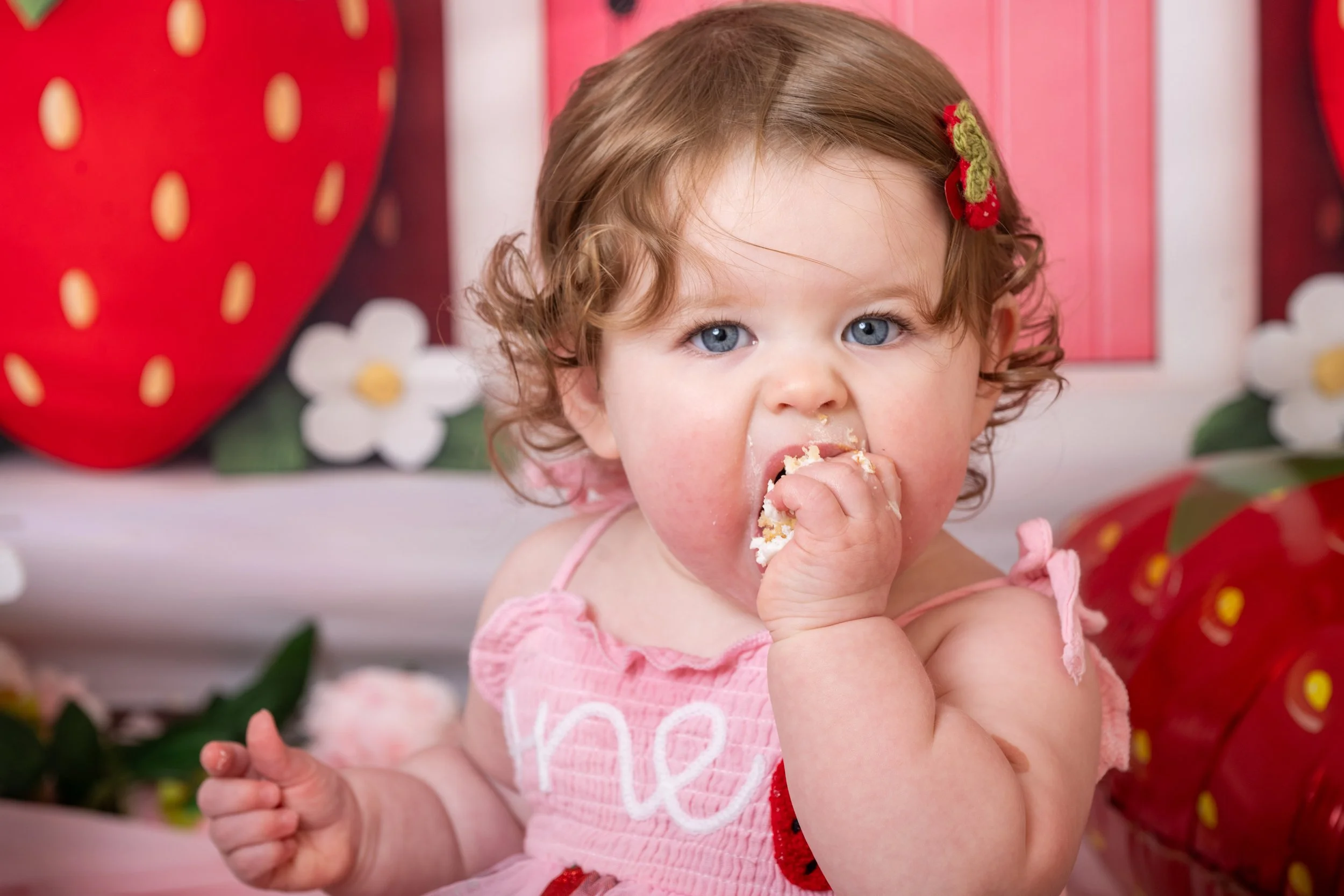 Imogen Cake Smash 82.jpg