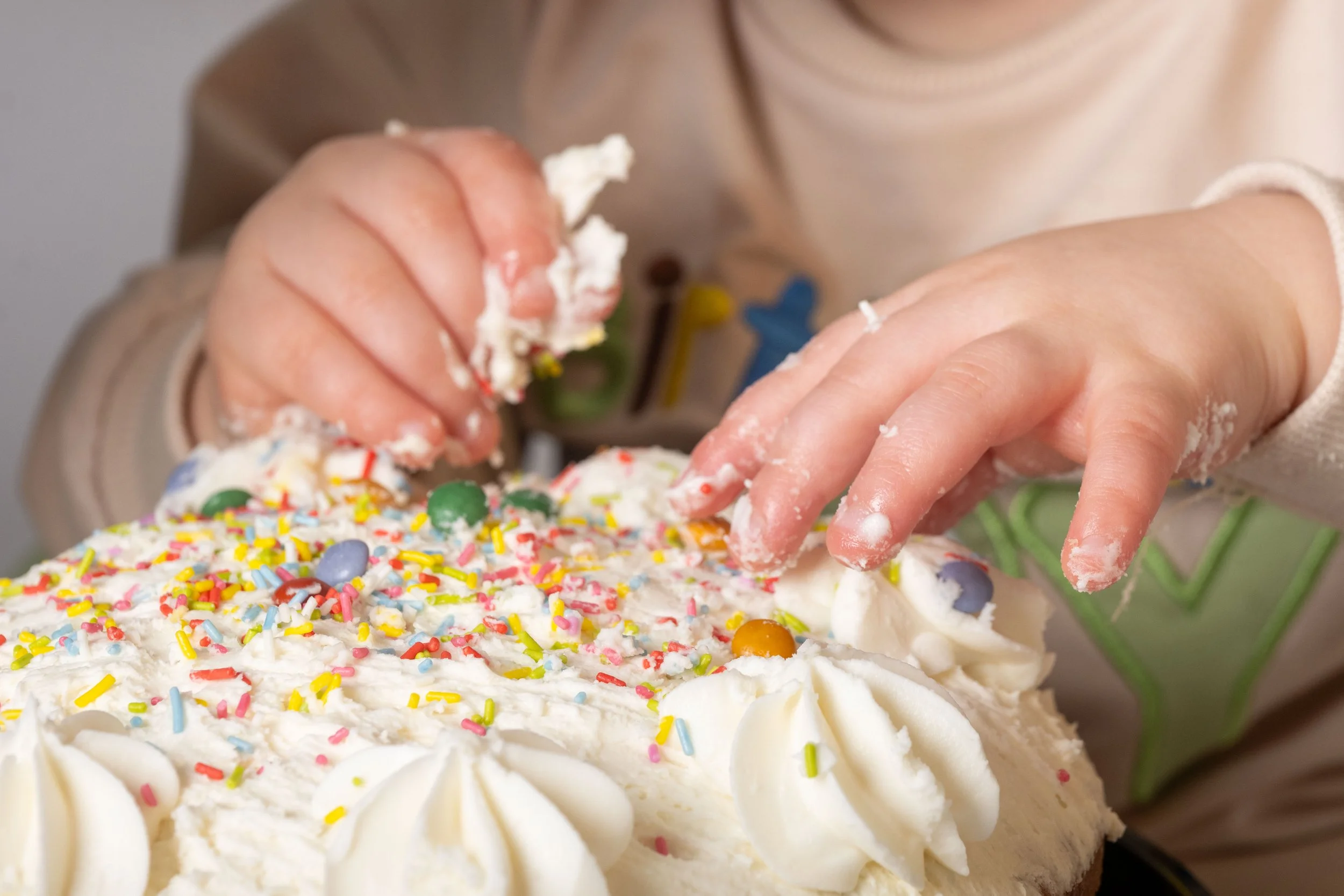 Abby Cake Smash -59.jpg