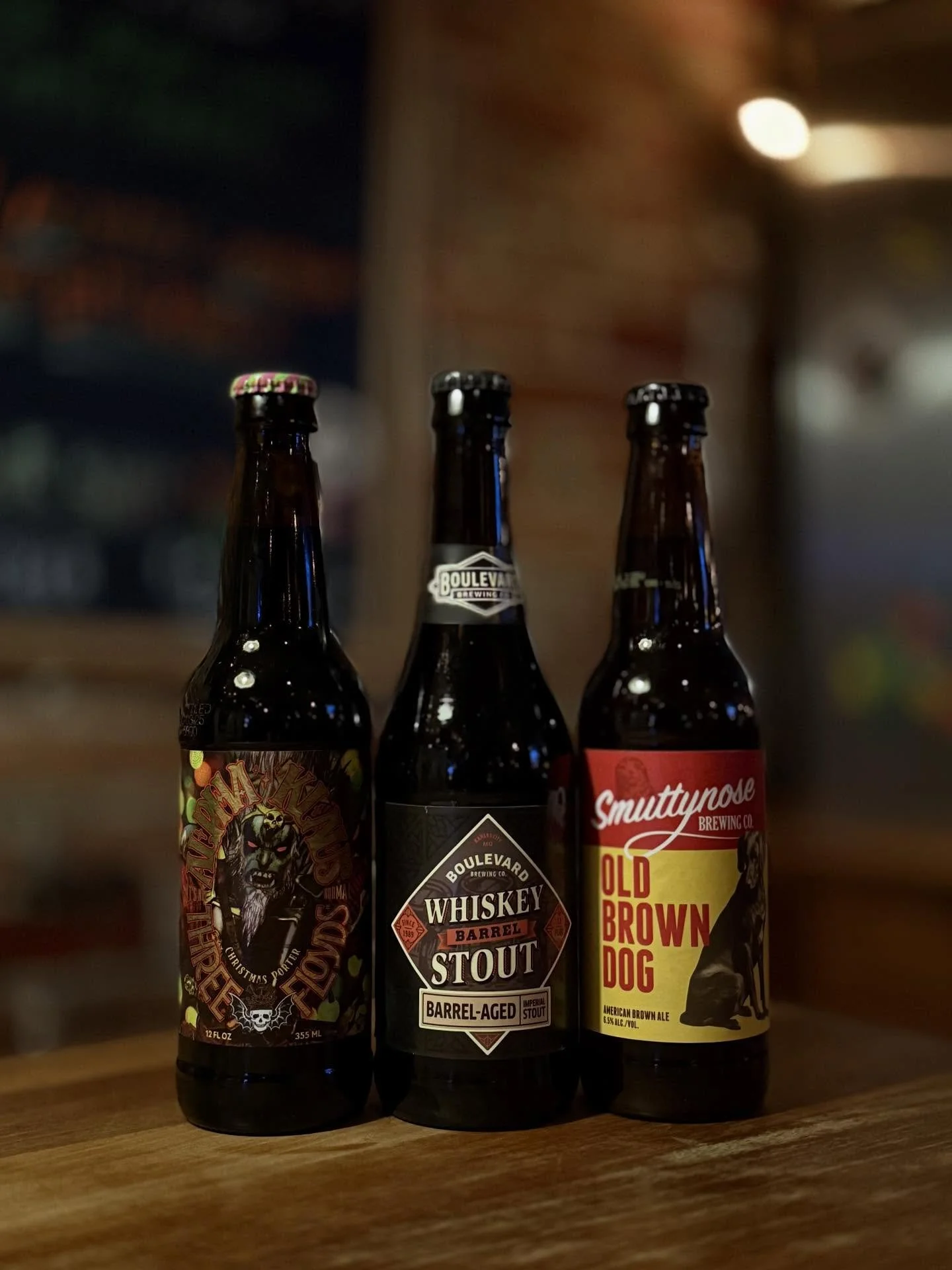 Dark and amber beers to keep you warm through winter! ❄️

@3floydsbrewing Alpha Klaus
@boulevard_beer Whiskey Barrel Stout
@smuttynosebeer Old Brown Dog
@pipeworksbrewing Blood of the Unicorn
@otherhalfnyc Vienna Amber Lager