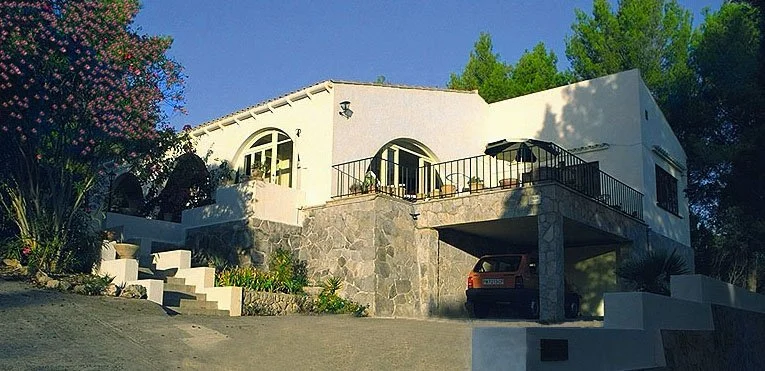 HOUSE.JPG