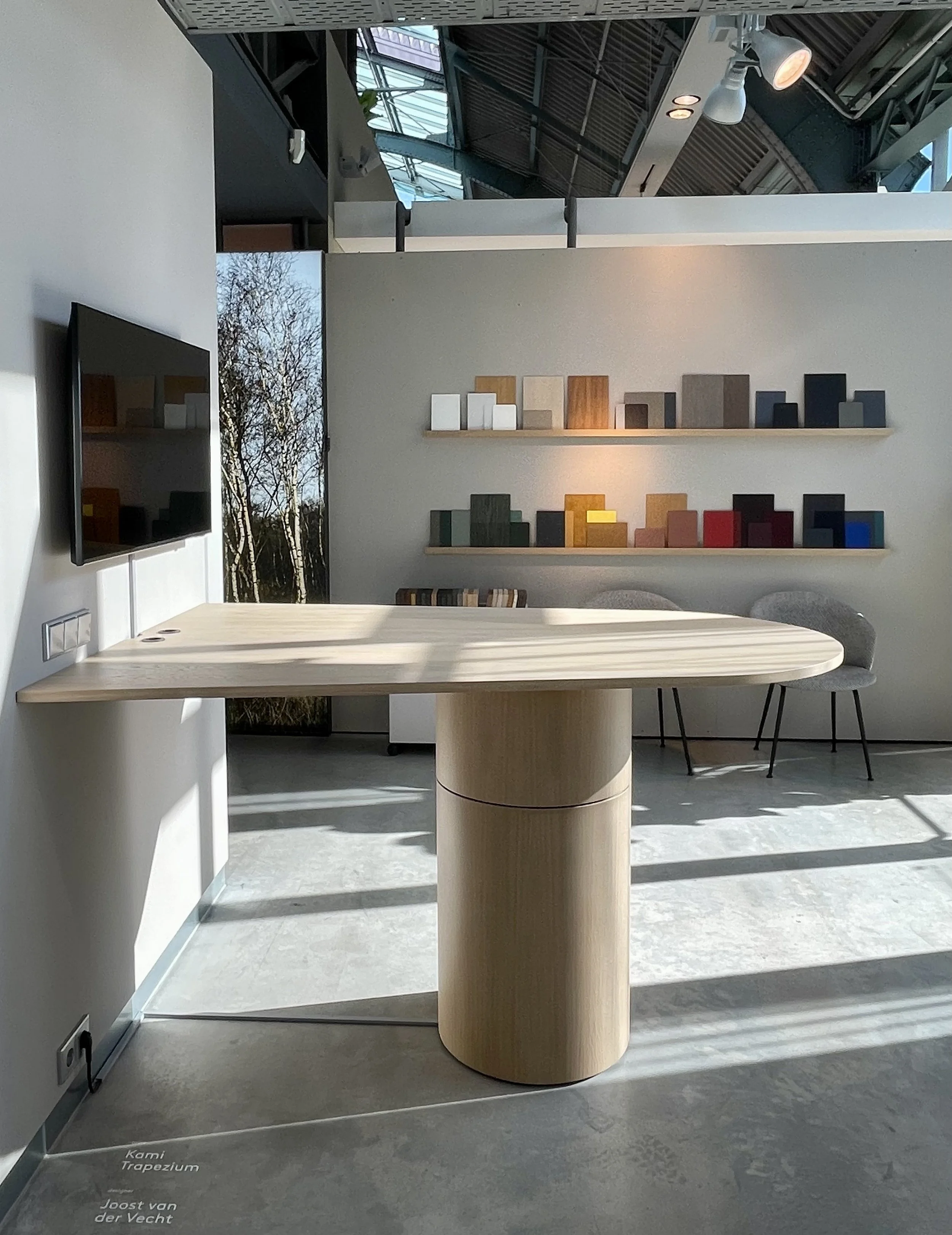 Kami Trapezium Design Post 24.jpeg