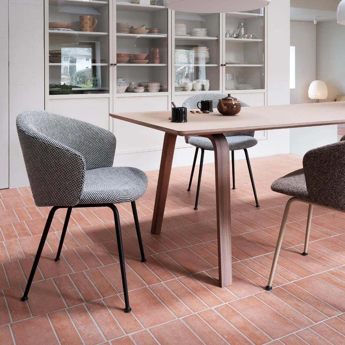 Arco Close chair metal legs + Essential Table.jpg