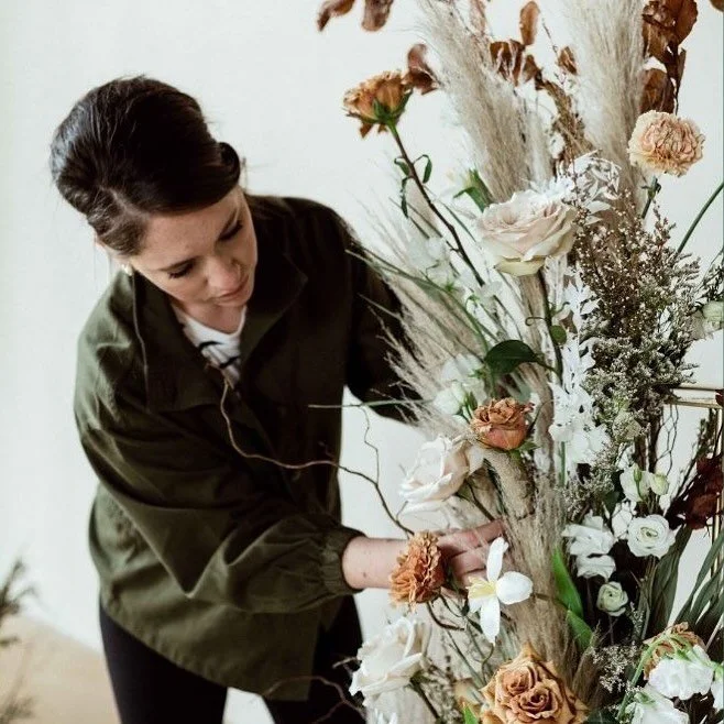 Newly engaged and dreaming of your perfect wedding flowers? We&rsquo;ve got you covered!  Head over to our blog to read all about our Ultimate Wedding Floral Checklist, specially created for couples like you.  It&rsquo;s the perfect starting point to