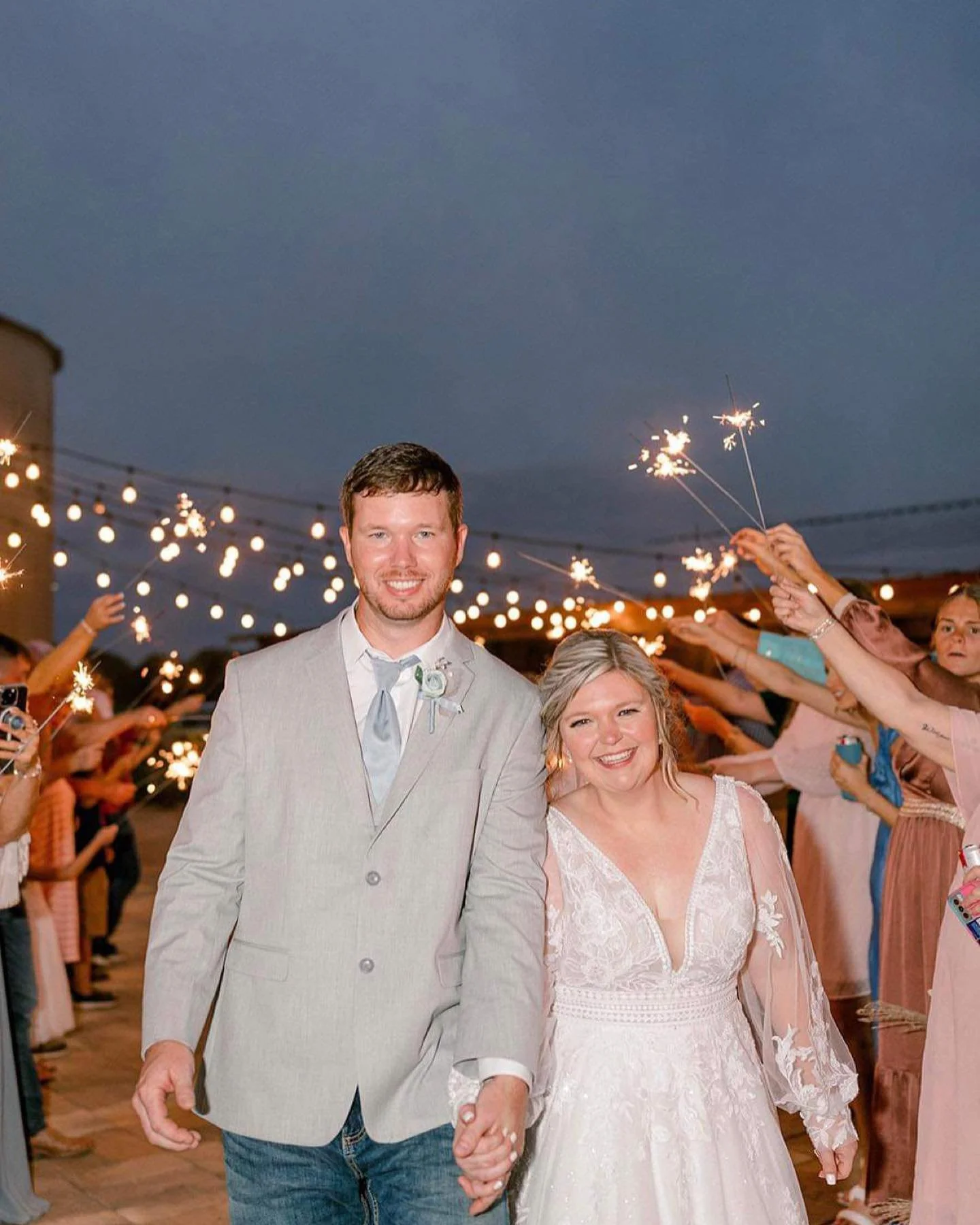 shelby-matt-williams-triple-t-farm-venue-Alabama-wedding-401764417_869761041691619_2026506705860501980_n.jpg