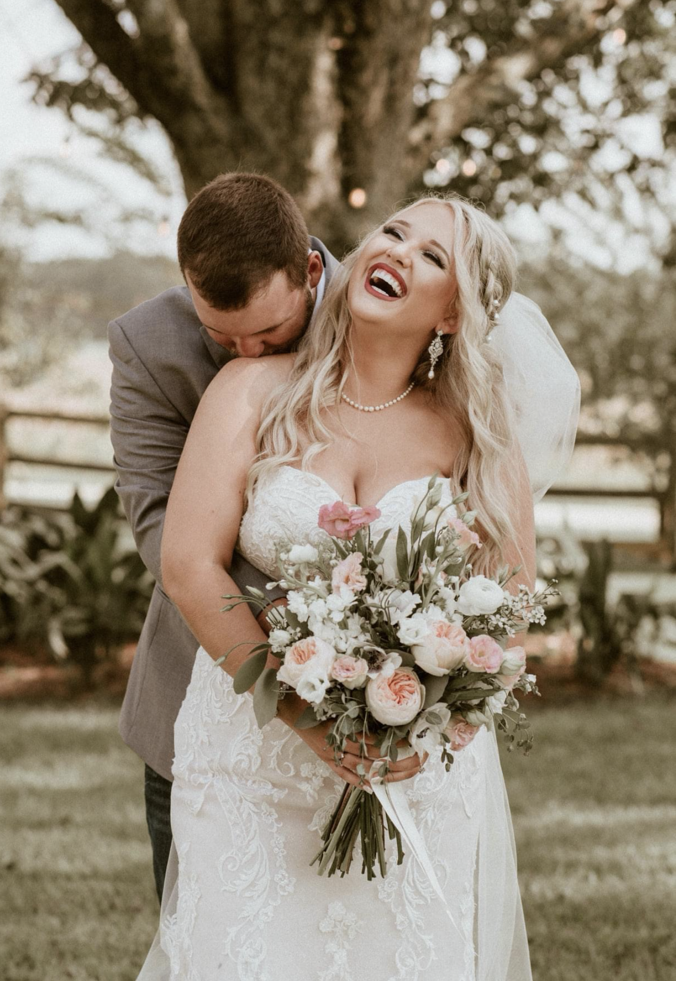 Jessie Parker Triple T Farm Wedding Events.png