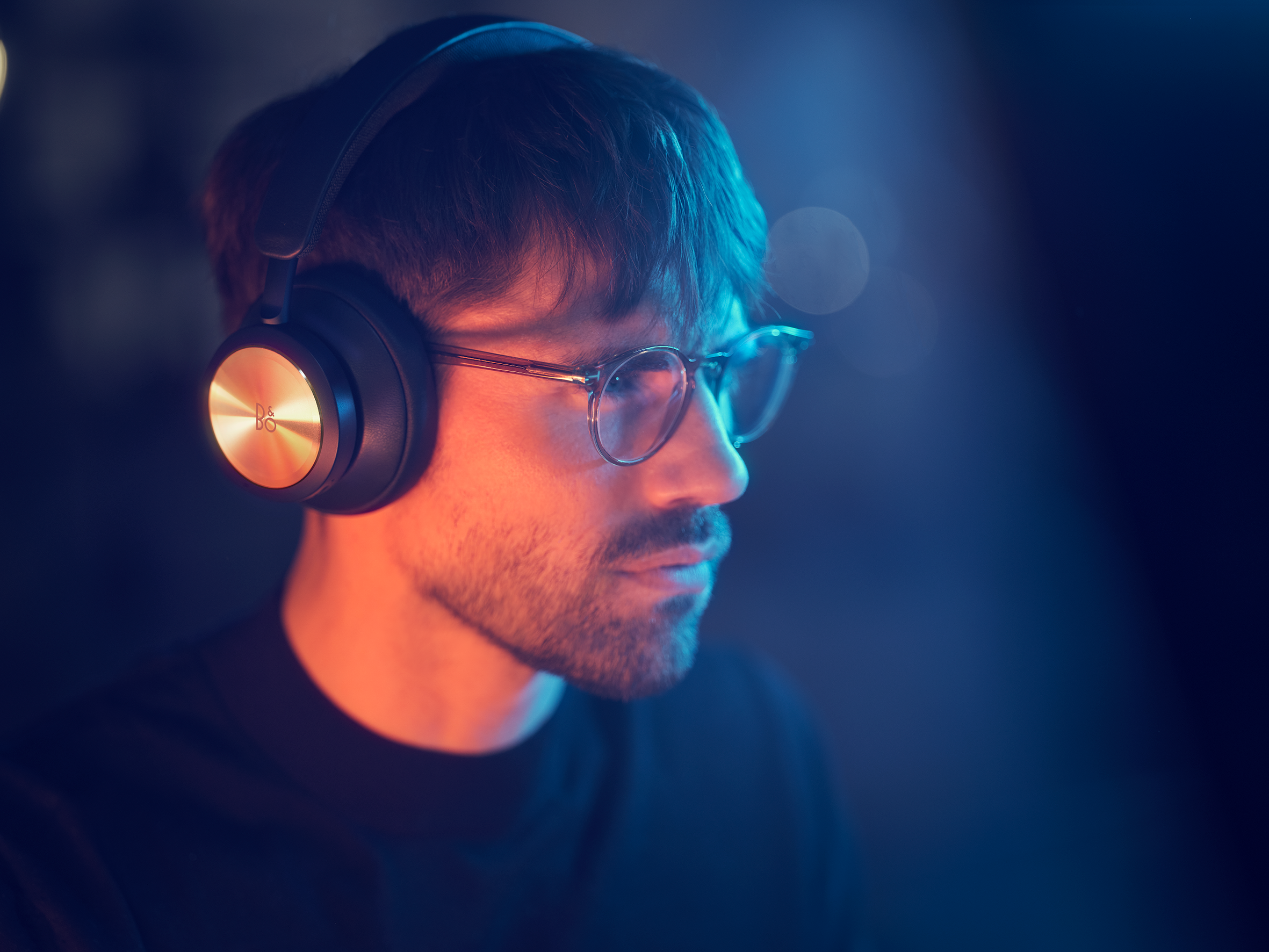 B&O Beoplay Portal