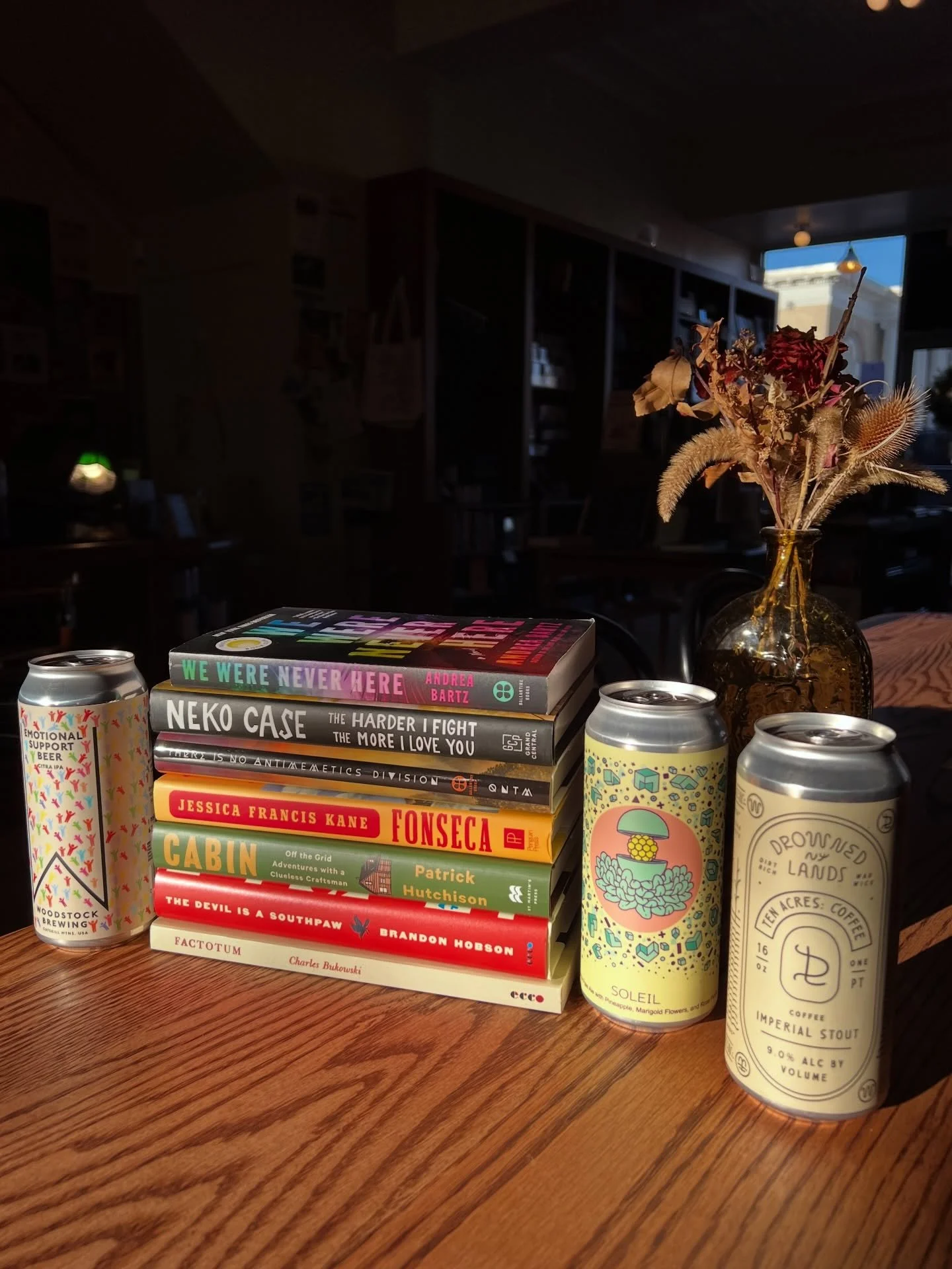 Read your way to a happy hour deal 📚🍺

January&ndash;February: buy any regularly priced book and enjoy happy hour pricing on a beer, wine, or cocktail &mdash; $1 off Wines, NY beers, and $3 off cocktails

#BooksAndBeer #BookstoreBar #HappyHourReads