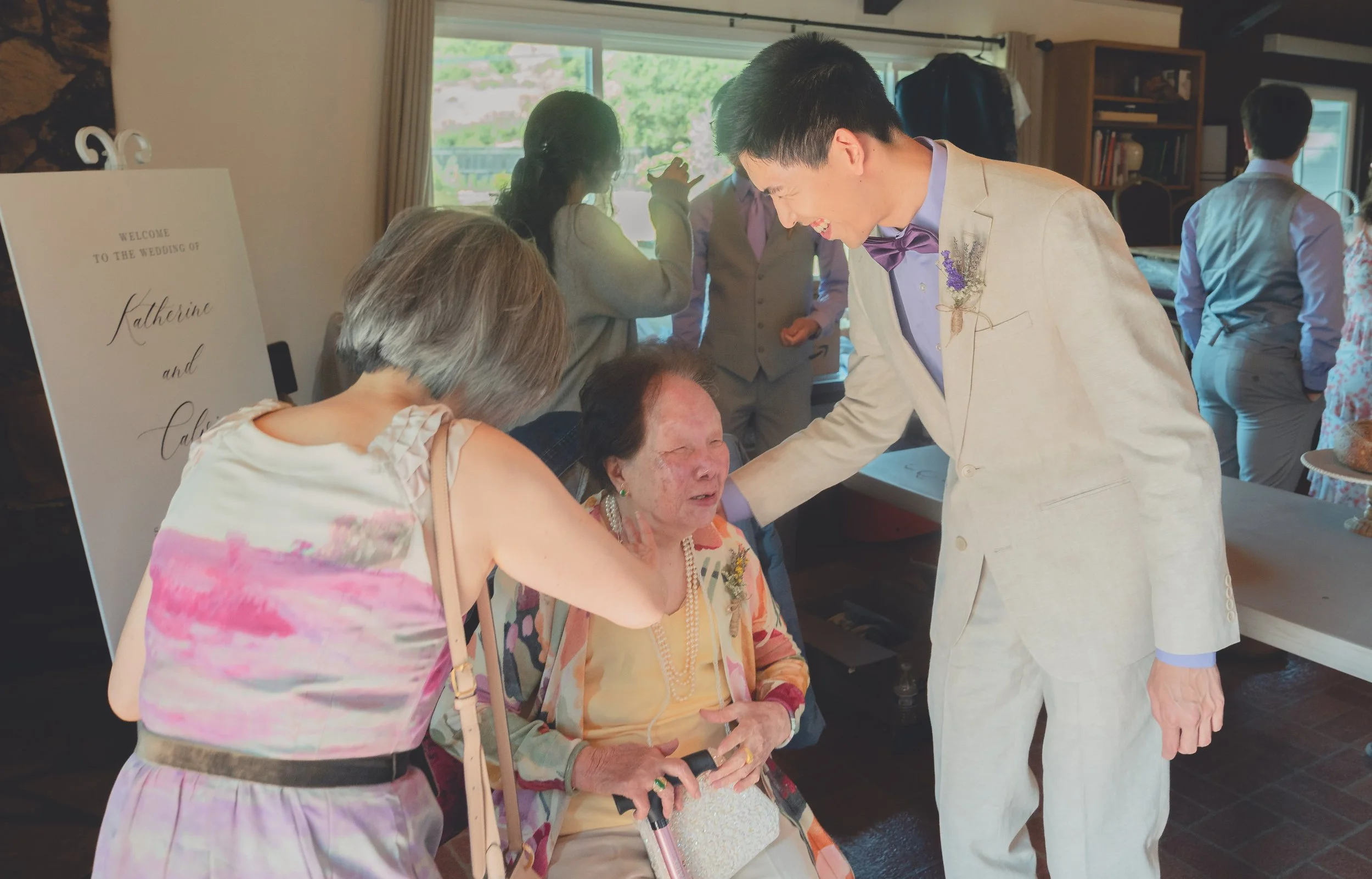 Timeless wedding portrait of Katherine and Calvin in California wine country.