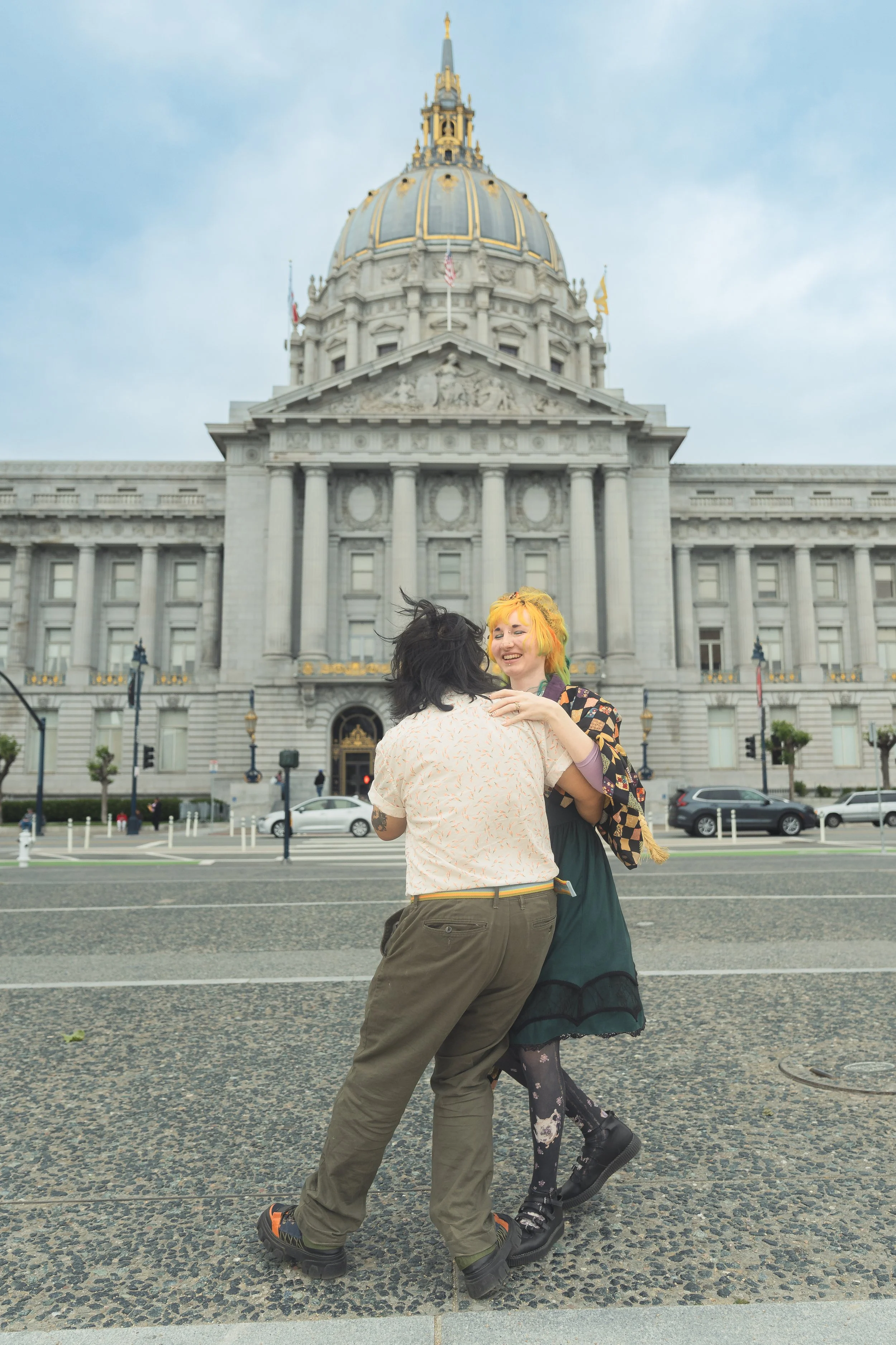 Ray_and_E_SF_City_Hall_Engagement-20.jpg