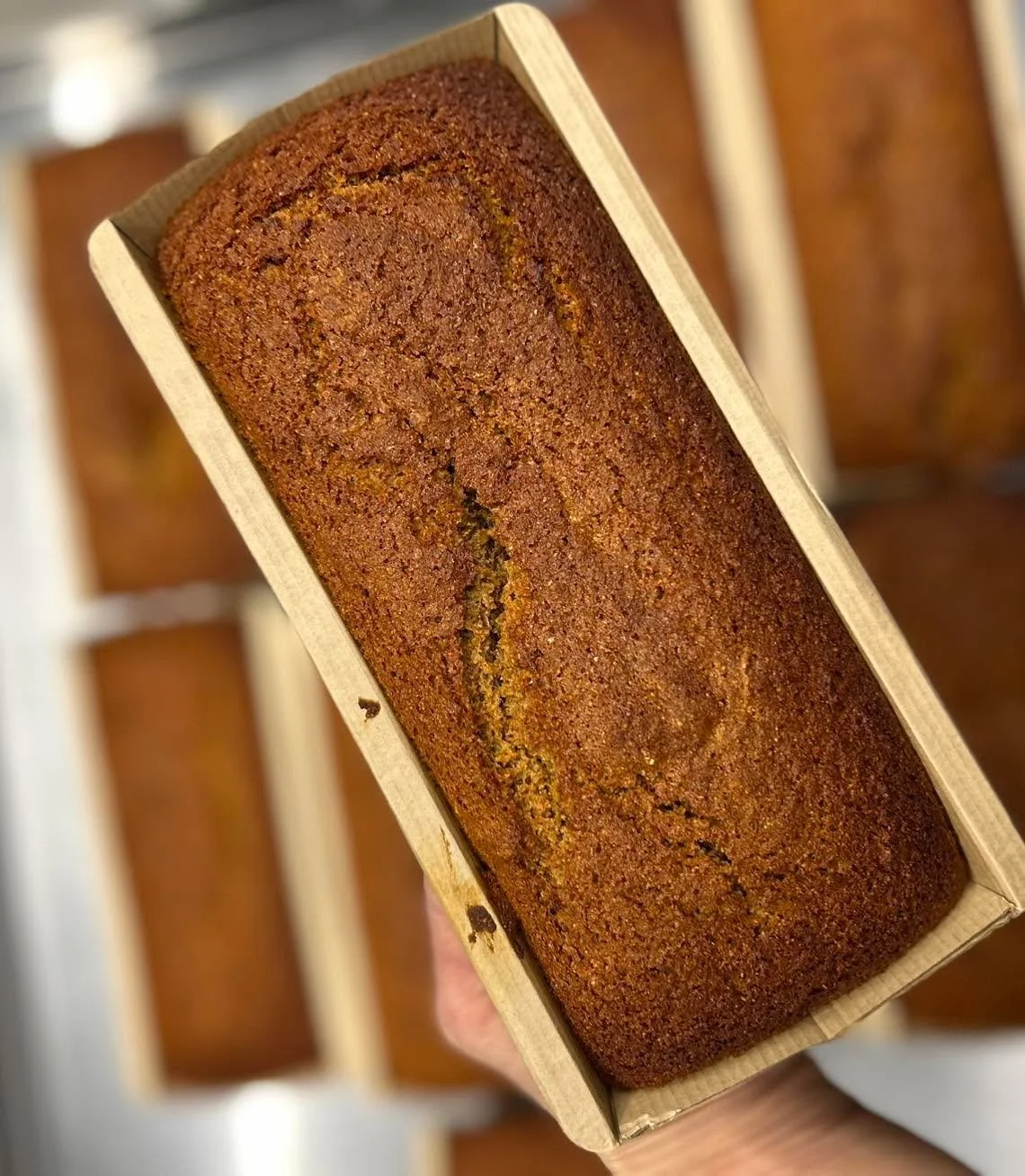 🎄 Nouveaut&eacute; au march&eacute; de No&euml;l : notre pain d&rsquo;&eacute;pices artisanal 🍯

Ce samedi, retrouvez notre pain d&rsquo;&eacute;pices traditionnel, &eacute;labor&eacute; avec des ingr&eacute;dients simples et d&rsquo;exception.
Une