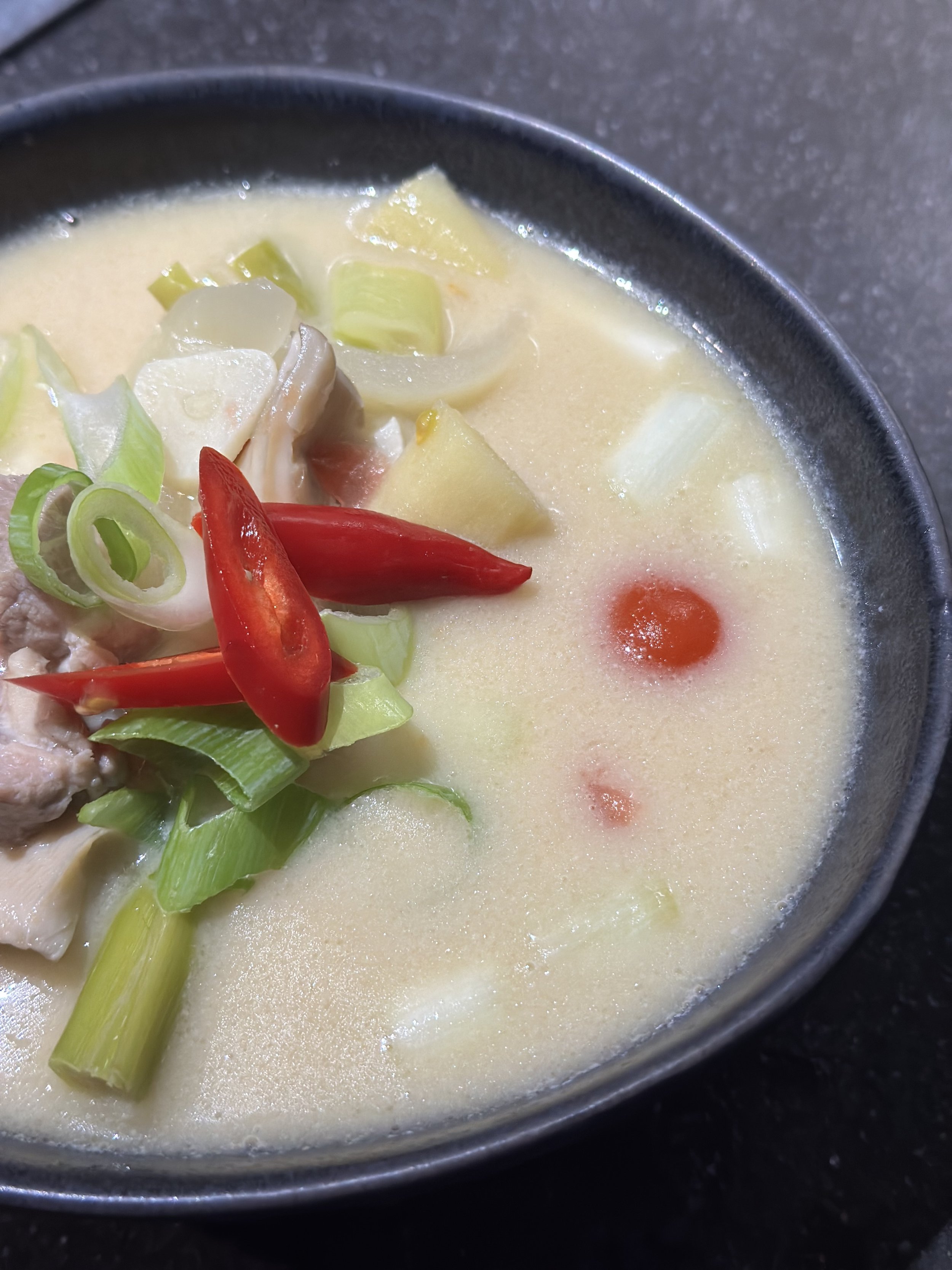 Thaise Tom Ka Kai soep
