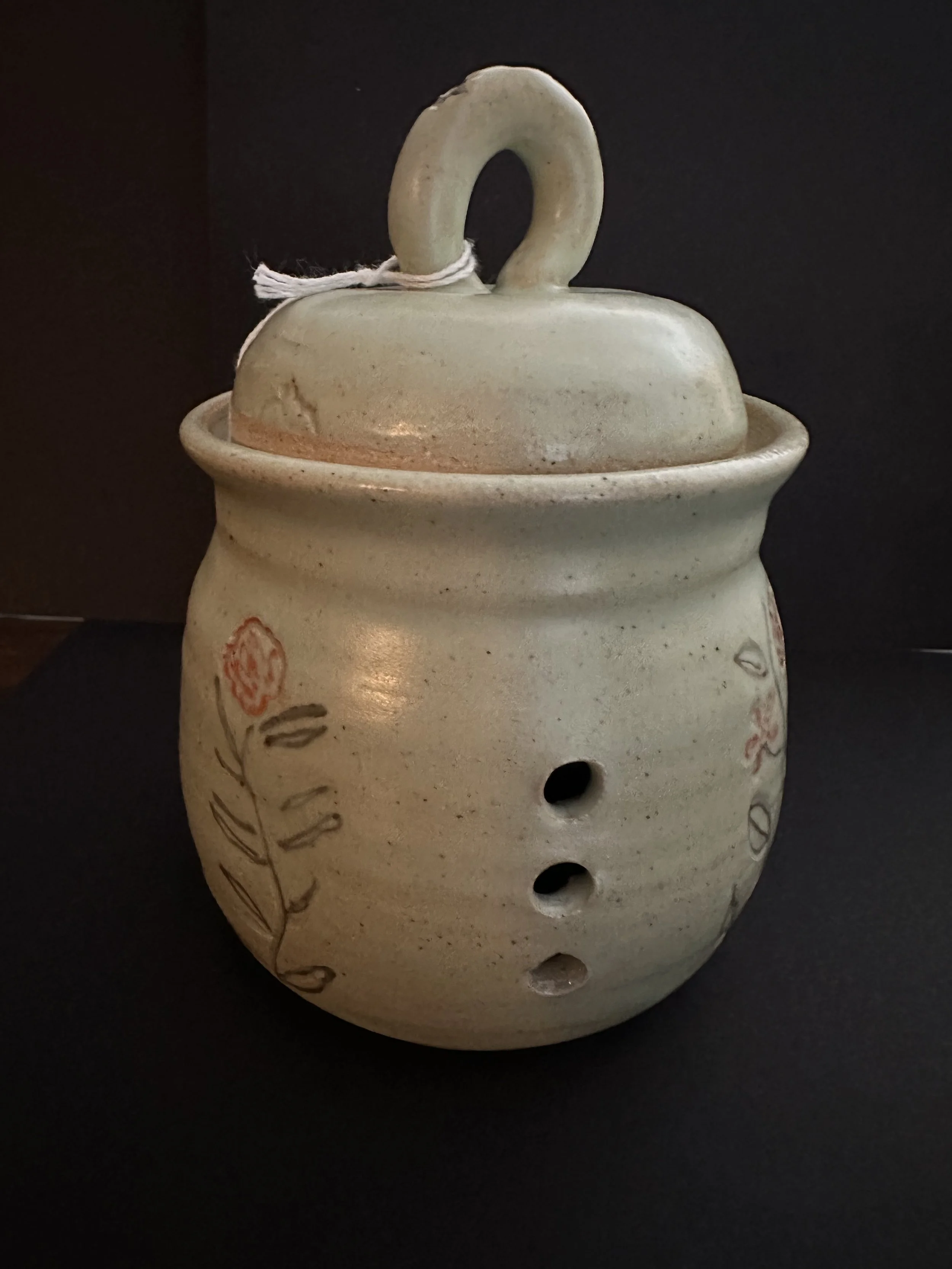 Garlic pot