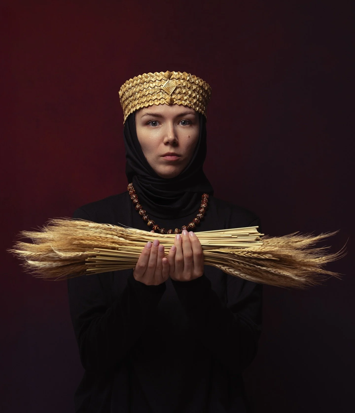 Yulia, crowned in gold, grounded in strength. Every gesture a reminder that art is timeless when movement and tradition collide.

🖼️ @se_me_no_va_julia 
👗 @ladyciup 
💄 @julia.semenova_ 
Drops: @babydreambackdrops