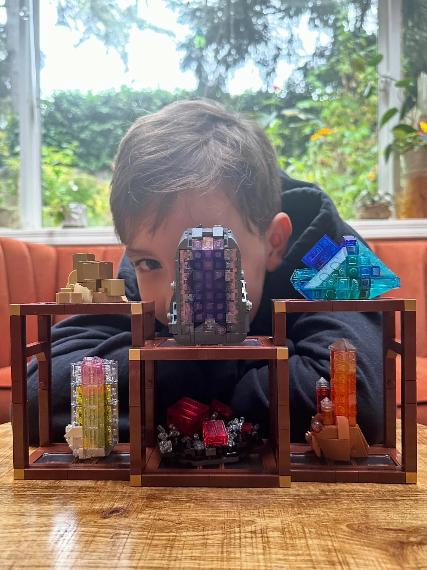 @lego Mineral Collection complete! 💎✨ Good work, Sage! Happy No School day! 
Flux is open today 10/08 from 11-6pm. 
Readings with Mari 2-6 - walk-in&rsquo;s welcome 💗