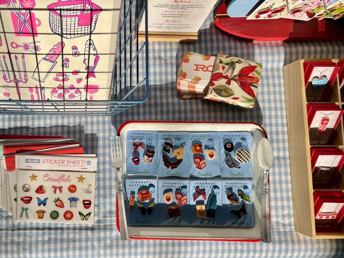 New magnet packs dropped at the @studiotwothree Winter Market &mdash; open daily 11-5 until December 23rd! Find me at center table when you enter, last spot on the left!

Be sure to go by &amp; get crafty gifts for your pals, partners, family etc!

_