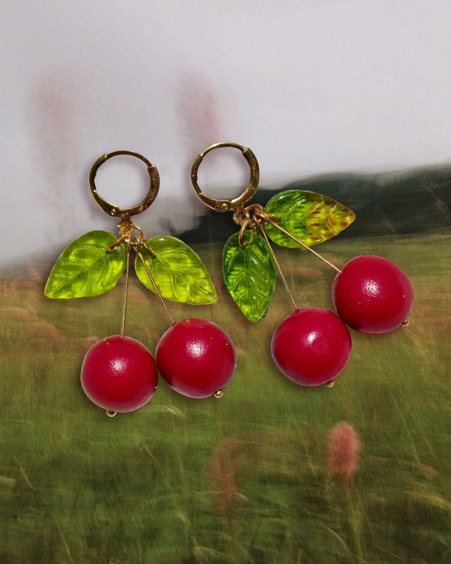 Winter cherries 🍒

_________

#jewelry #handmadejewelry #earrings #earring #earringmaking #photocharm #Clay #crawfish #crawfishcollections #polymerclayjewelry #painting #collage #handmadeearrings #richmond #rva