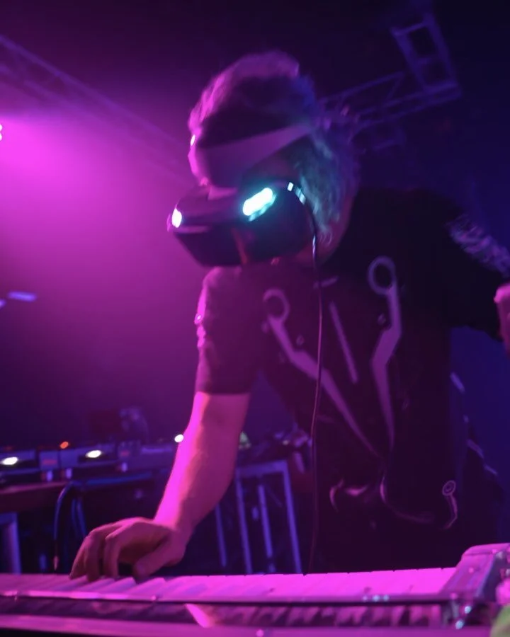 Vegas and Houston brought so much insane energy it was so fun for me to hear everyone singing the new album tracks and to watch you all going insane on the heavier drops. This week We have  Dallas The Factory in Deep Ellum on Friday and @themidwaysf 