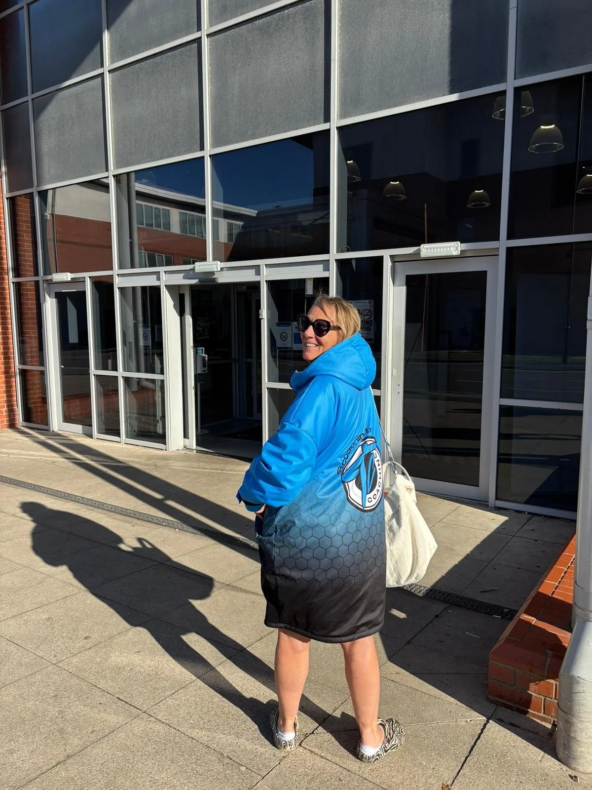 My mum inspires me&hellip; 🏊&zwj;♀️

Last month, my mum turned 67&hellip; and for her birthday, she got one of my branded Changing robes&hellip;

Now&hellip; let&rsquo;s skip over the fact that she bloody loved it, and is proud to support her baby b