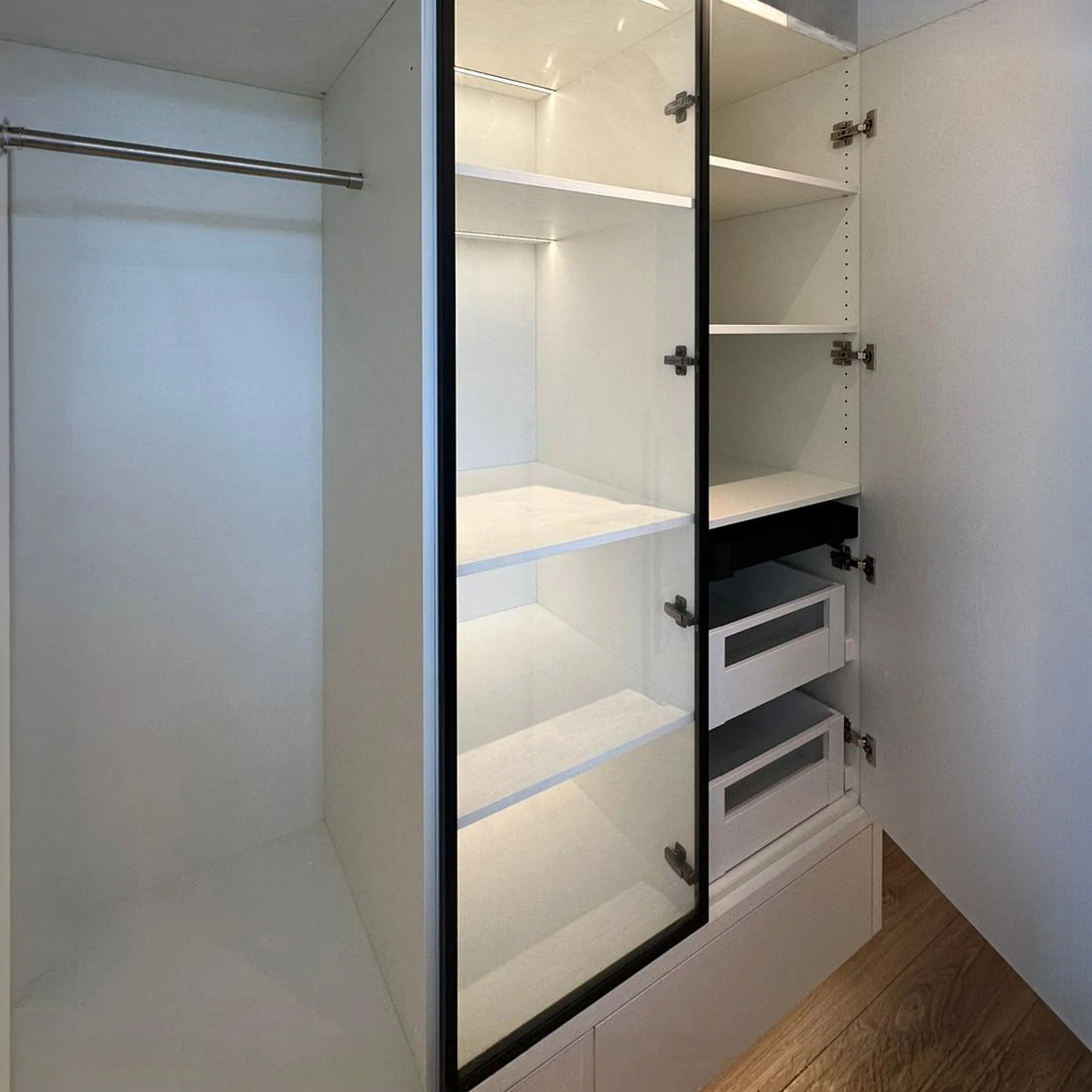 BHinterieur KASTEN VITRINE (31).jpg