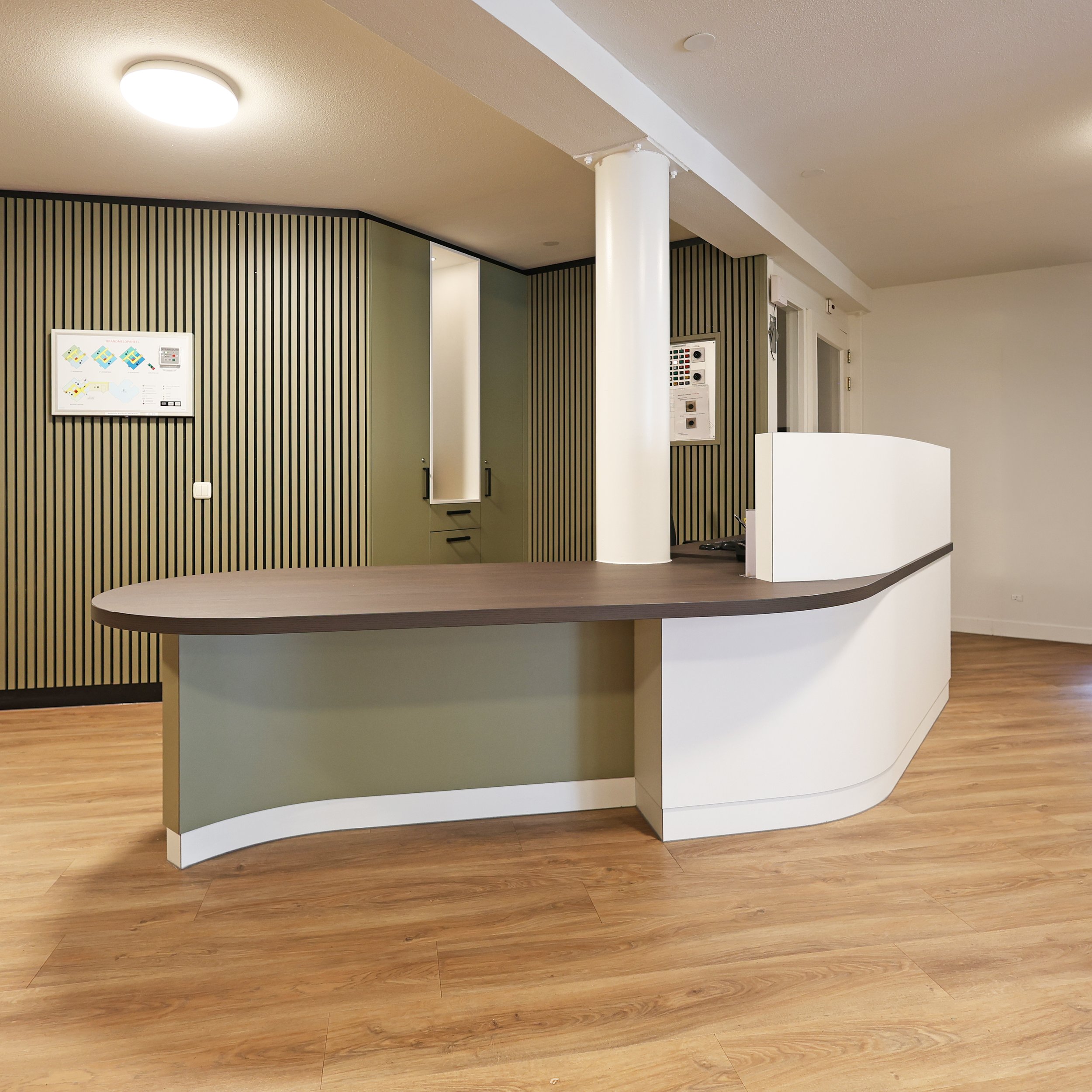 BHinterieur - balie gastvrouw (3).JPG