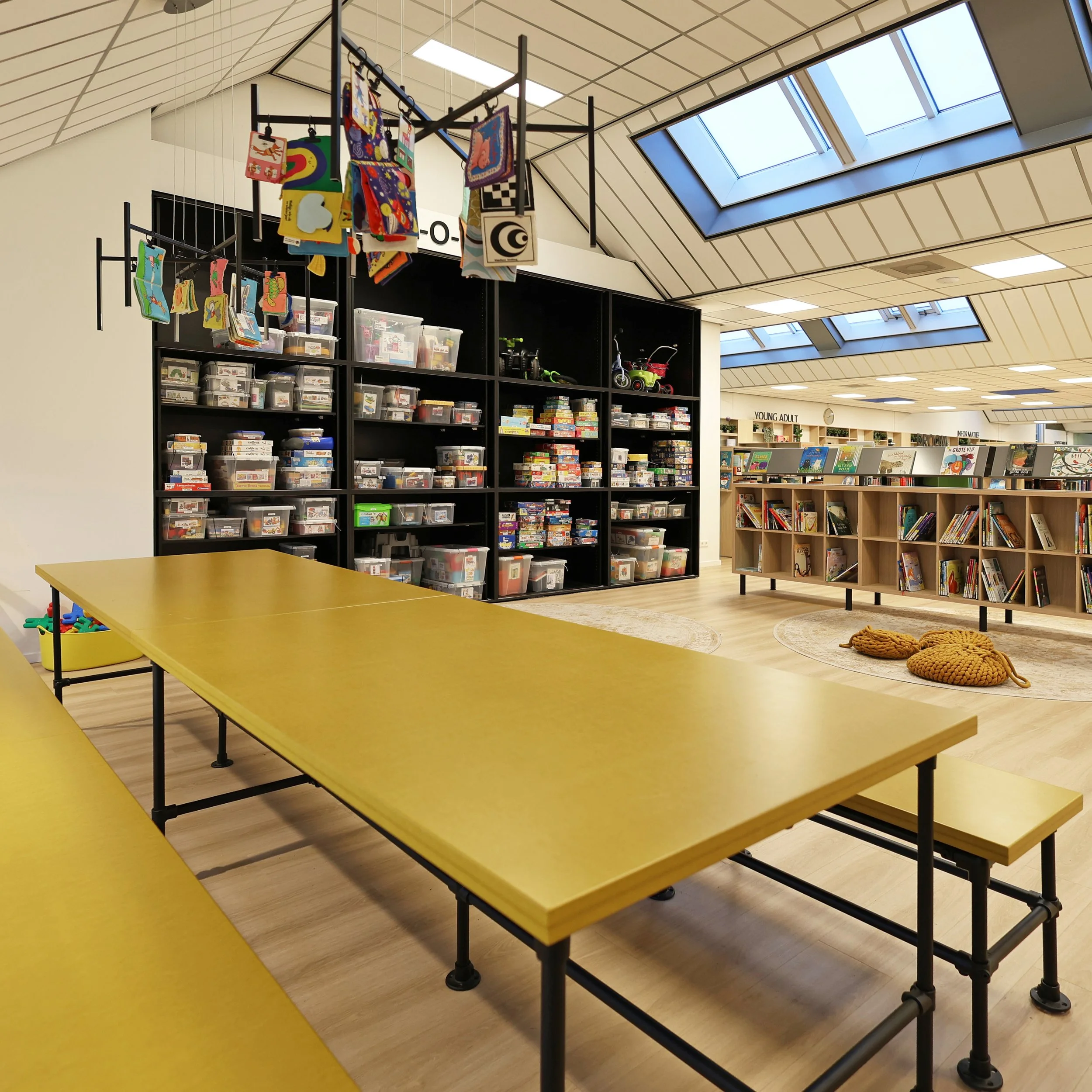 BHinterieur BIBLIOTHEEK (2).JPG