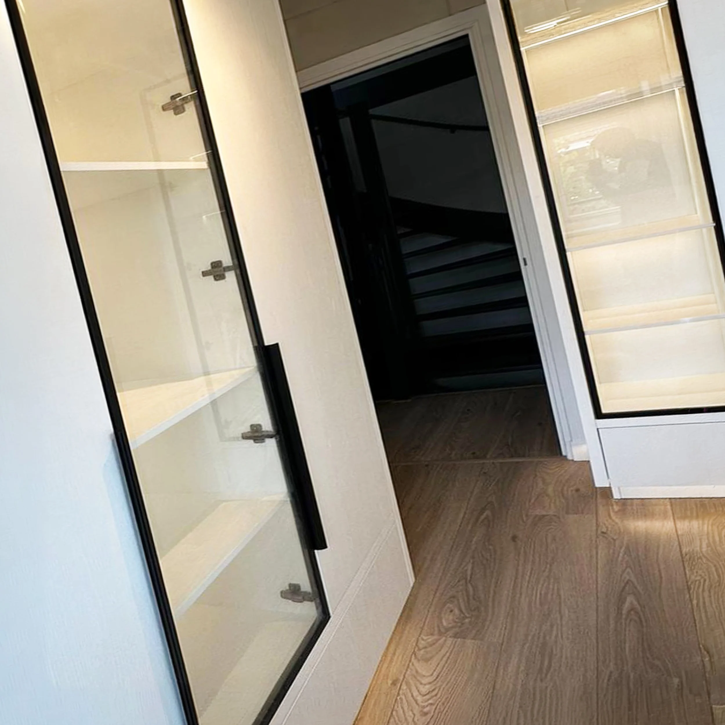 BHinterieur KASTEN VITRINE (26).jpg