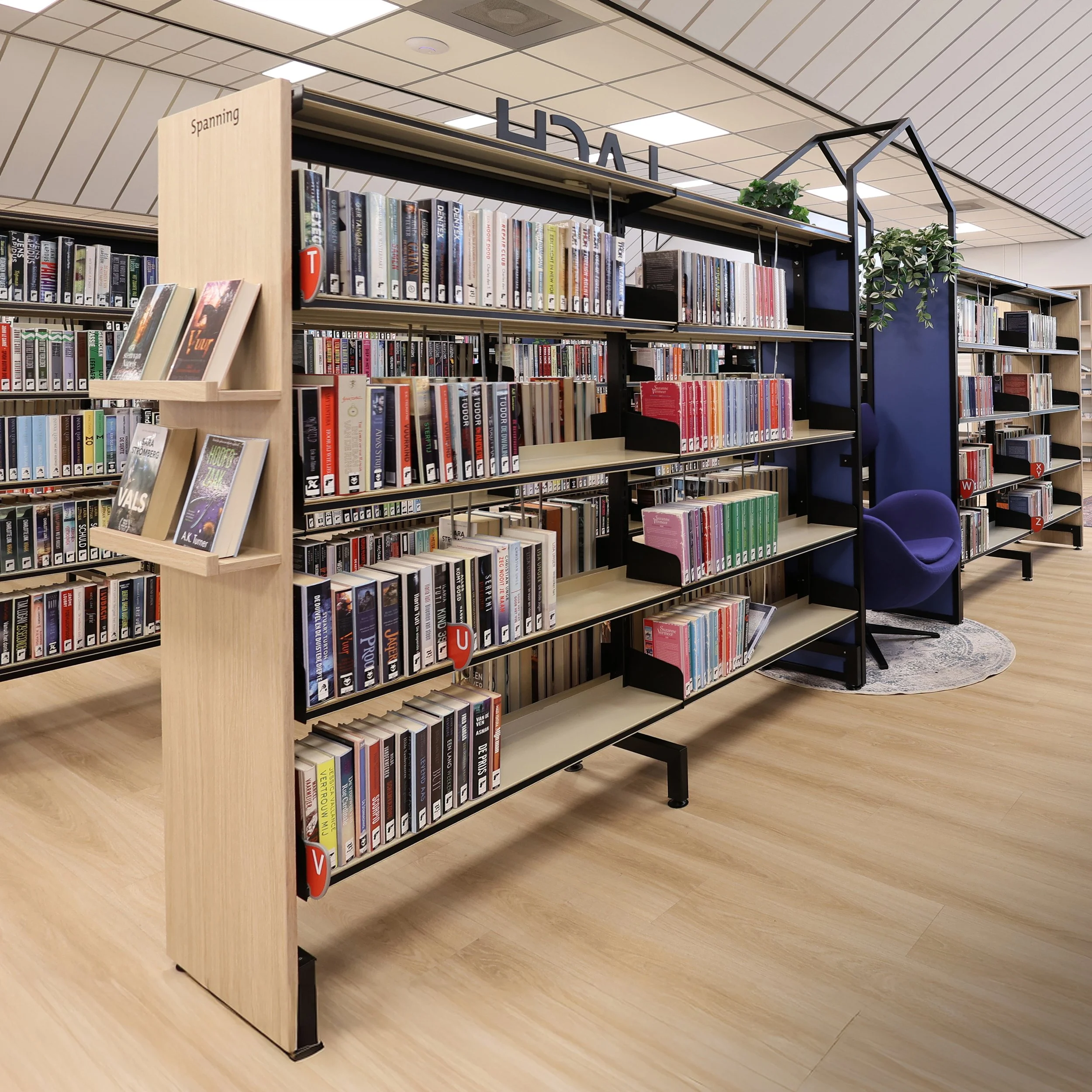 BHinterieur PRESENTATIEMEUBELS (25).jpg