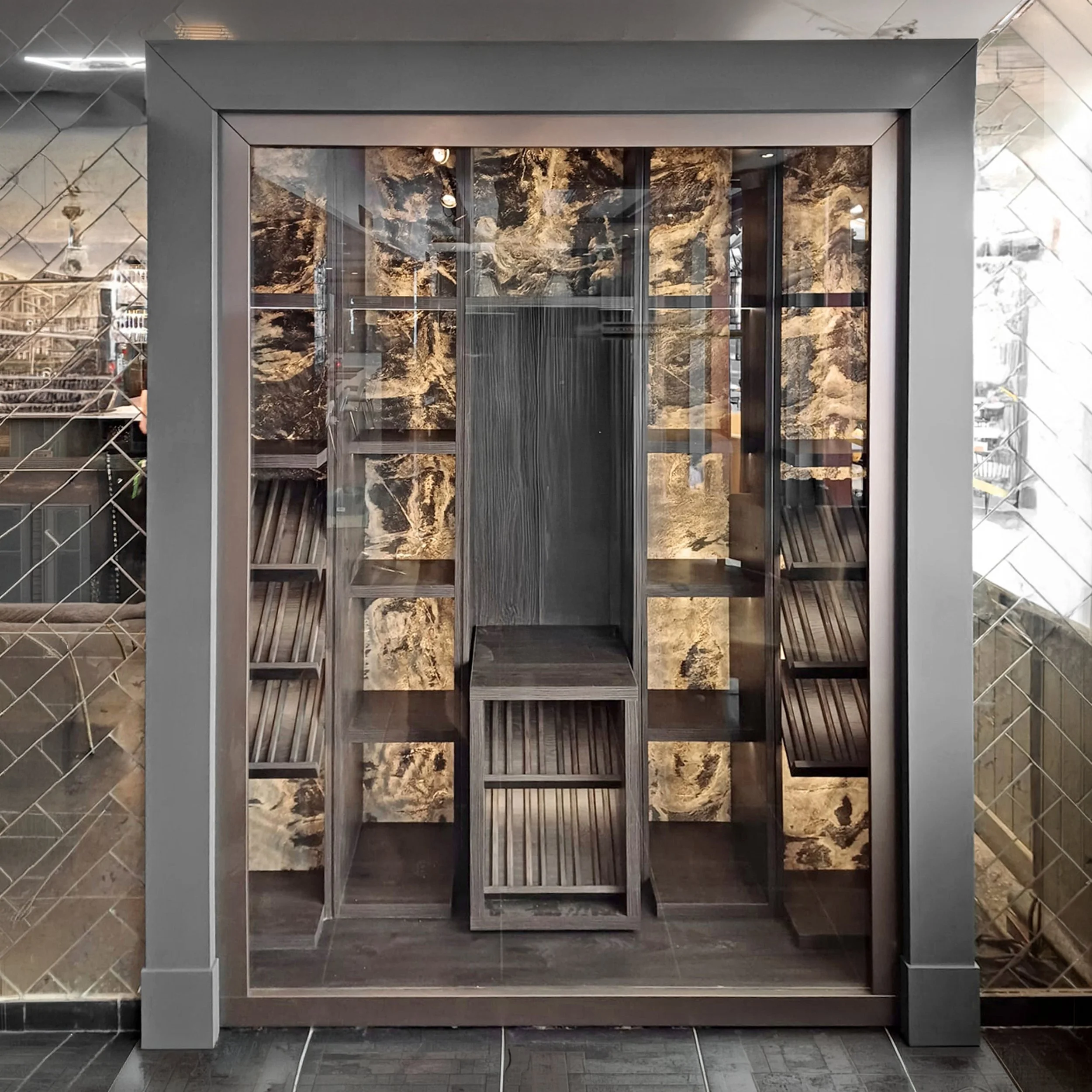 BHinterieur KASTEN VITRINE (10).jpg