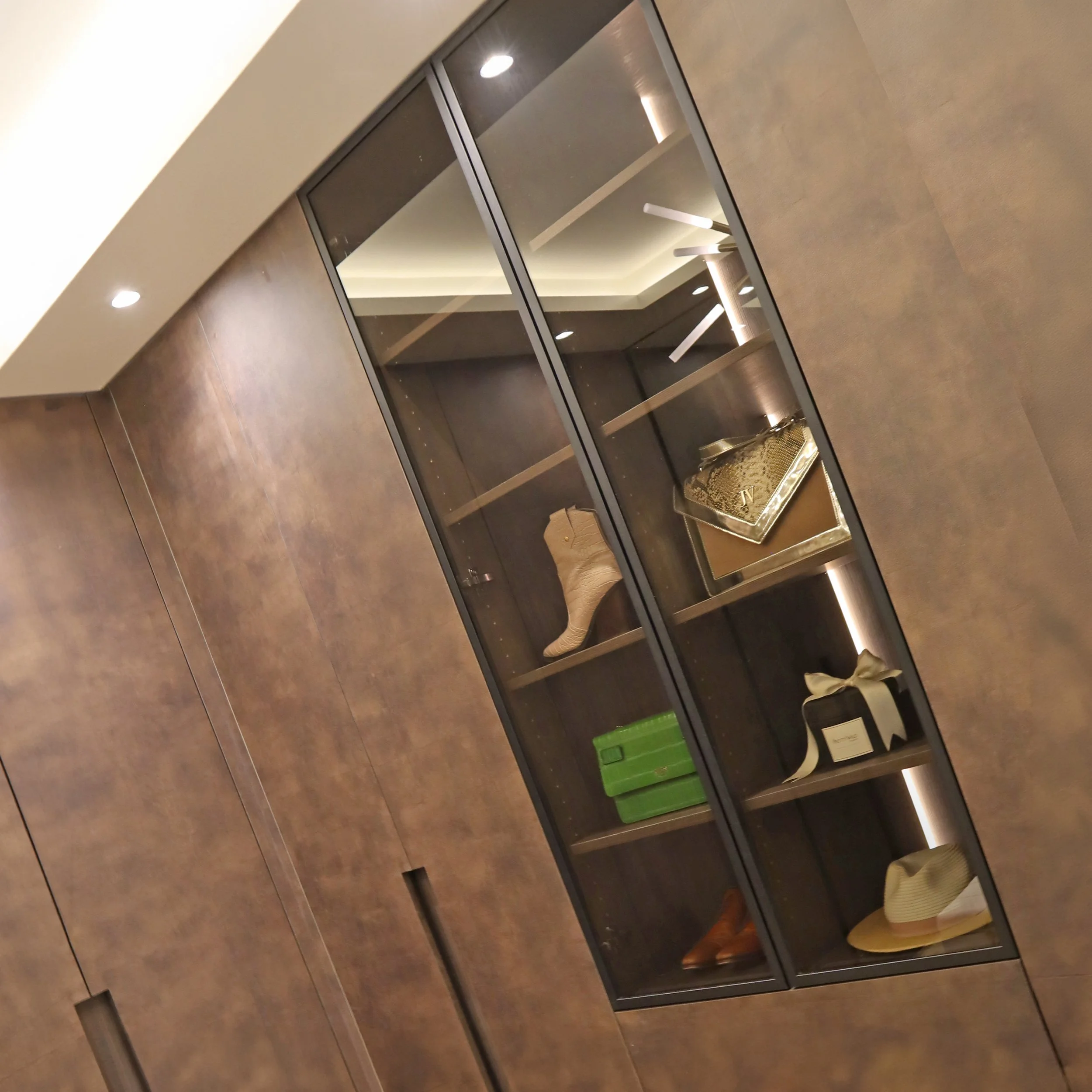 BHinterieur KASTEN VITRINE (23).jpg
