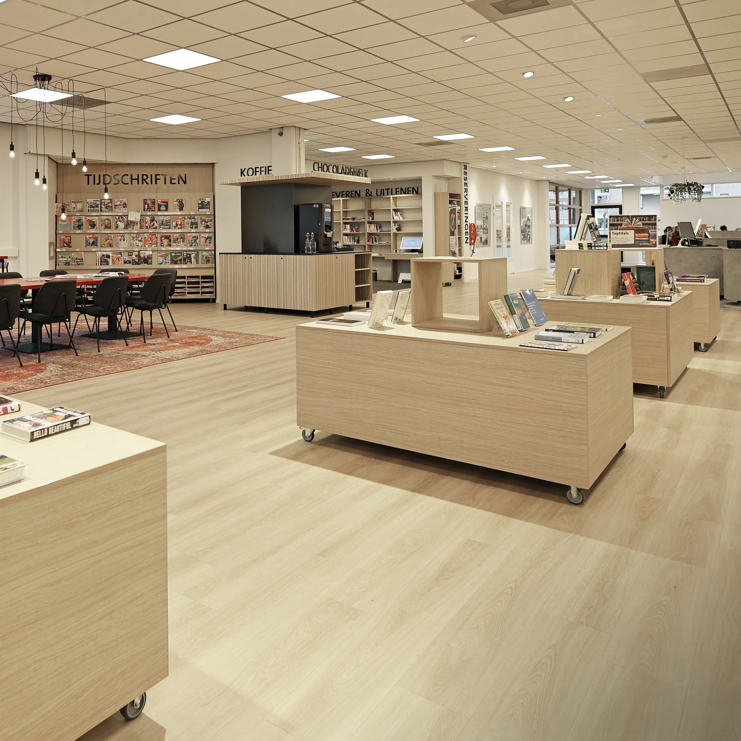 BHinterieur PRESENTATIEMEUBELS (22).jpg