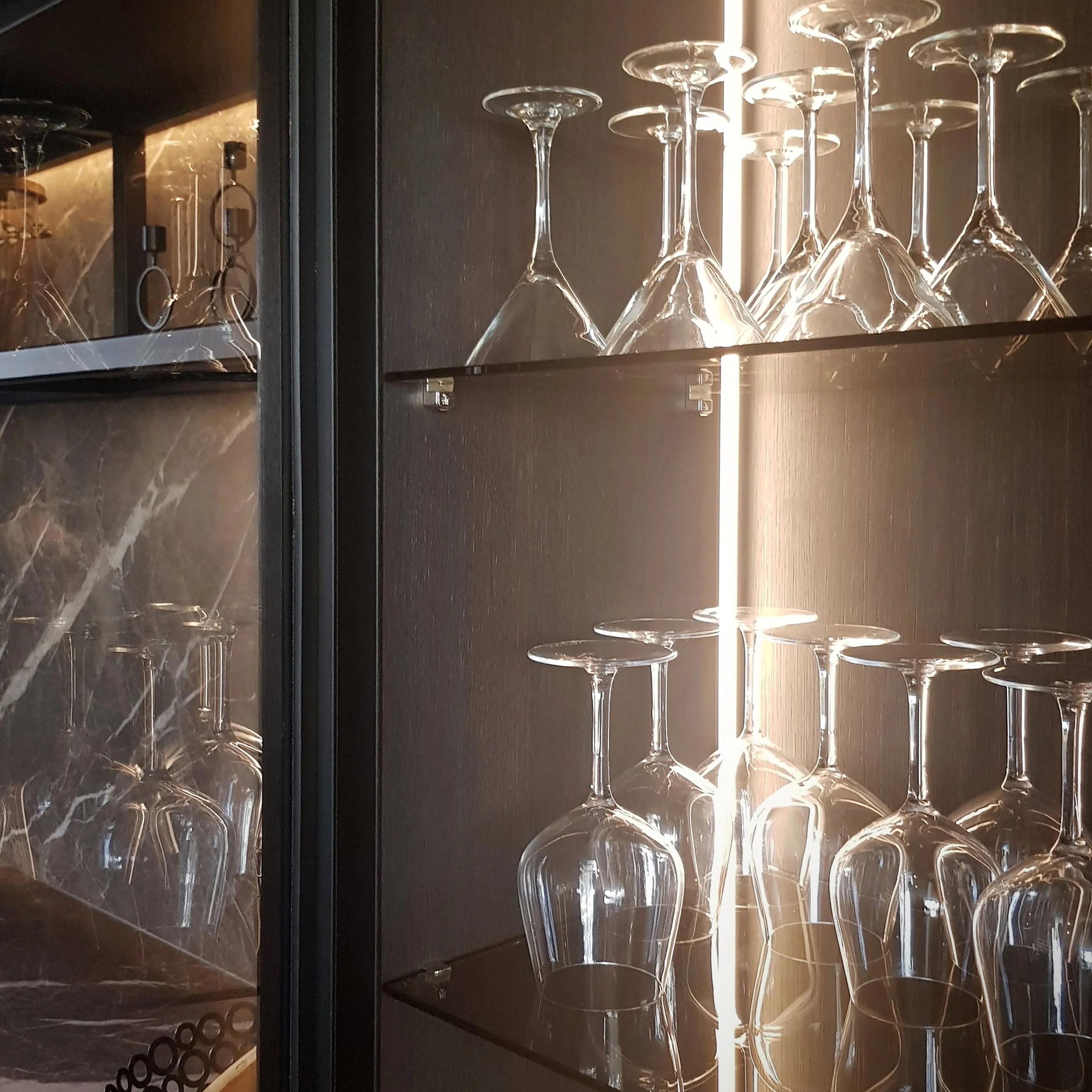 BHinterieur KASTEN VITRINE (20).jpg