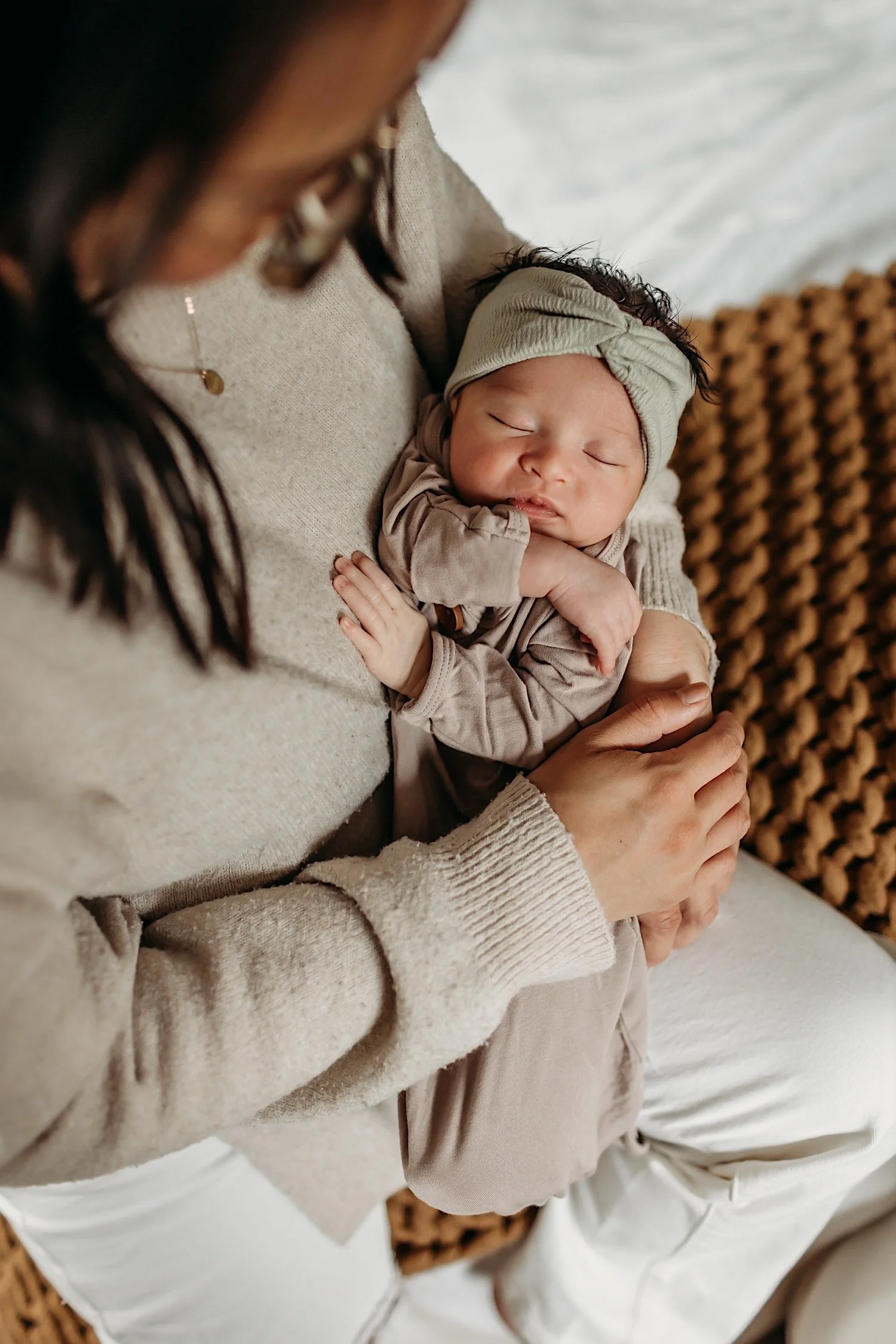 15_Central MA Lifestyle Newborn Session.jpg