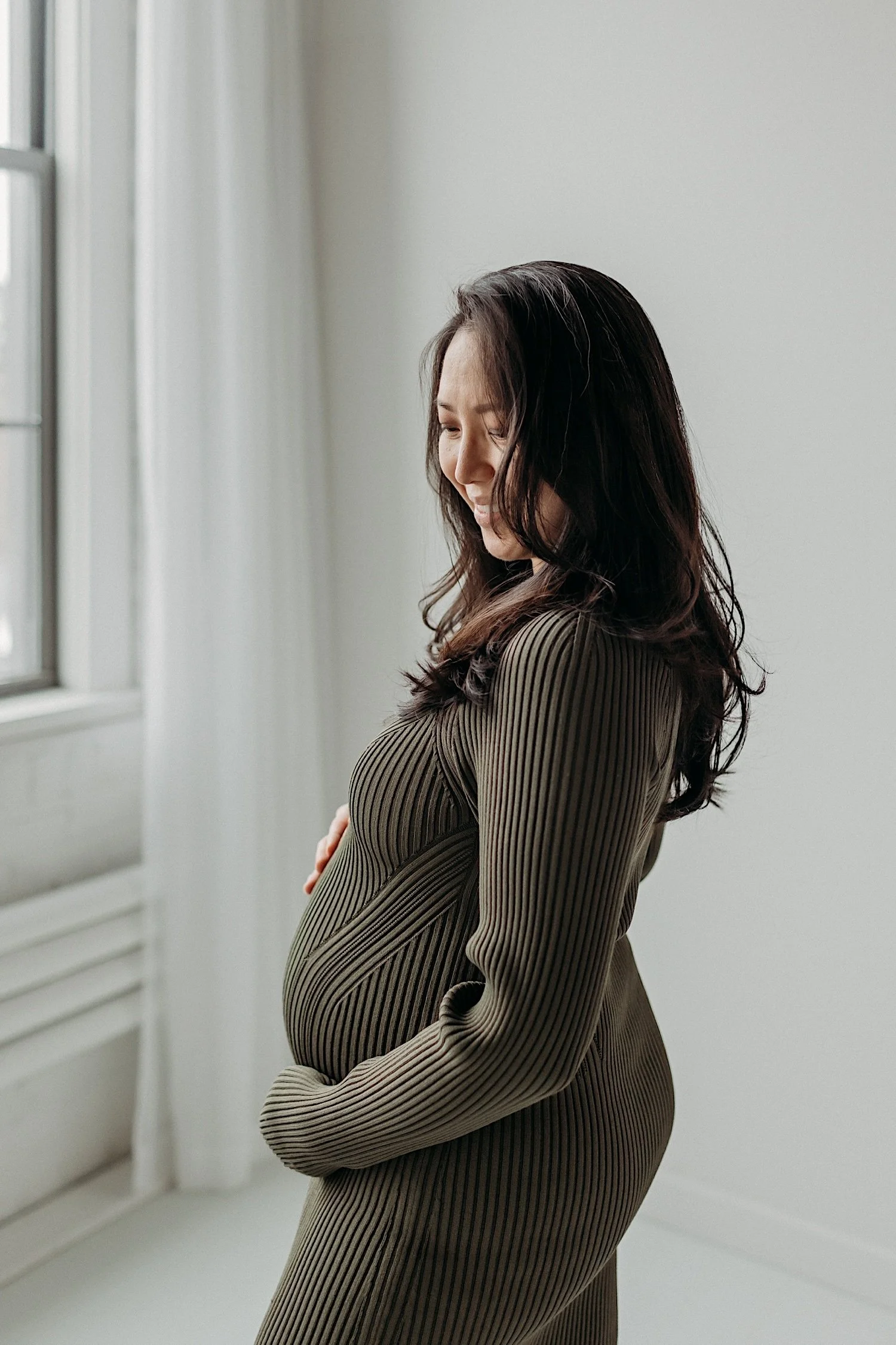 01_Boston Winter Studio Maternity Session.jpg
