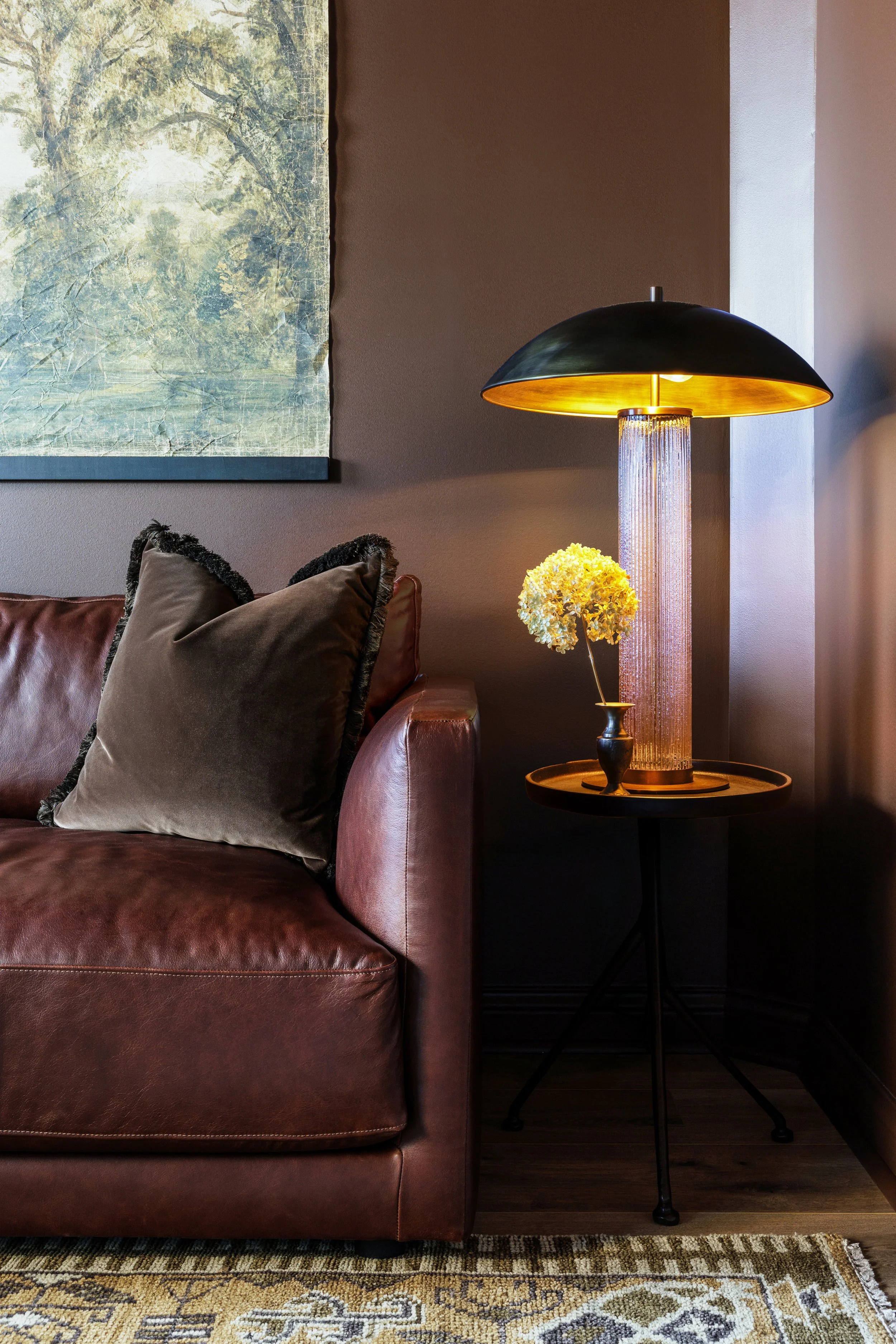 Naperville and chicago suburbs interior designer who helps with vintage decor and home decor help and custom furniture help and home updating and renovations