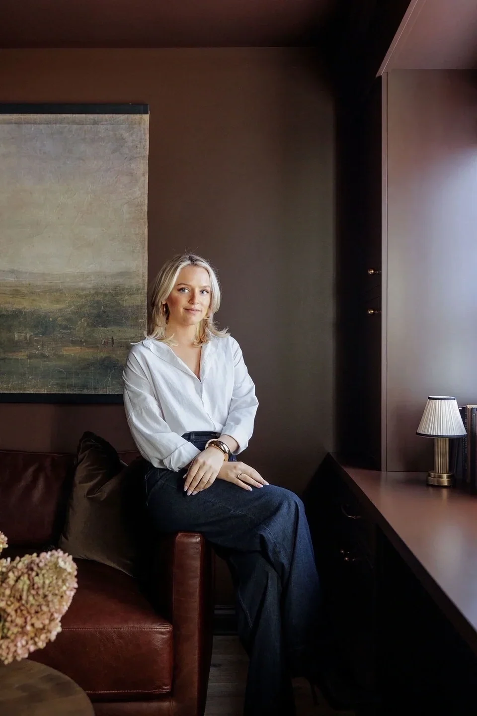 Naperville, IL interior designer that designs custom office cabinetry and custom furniture with a vintage style