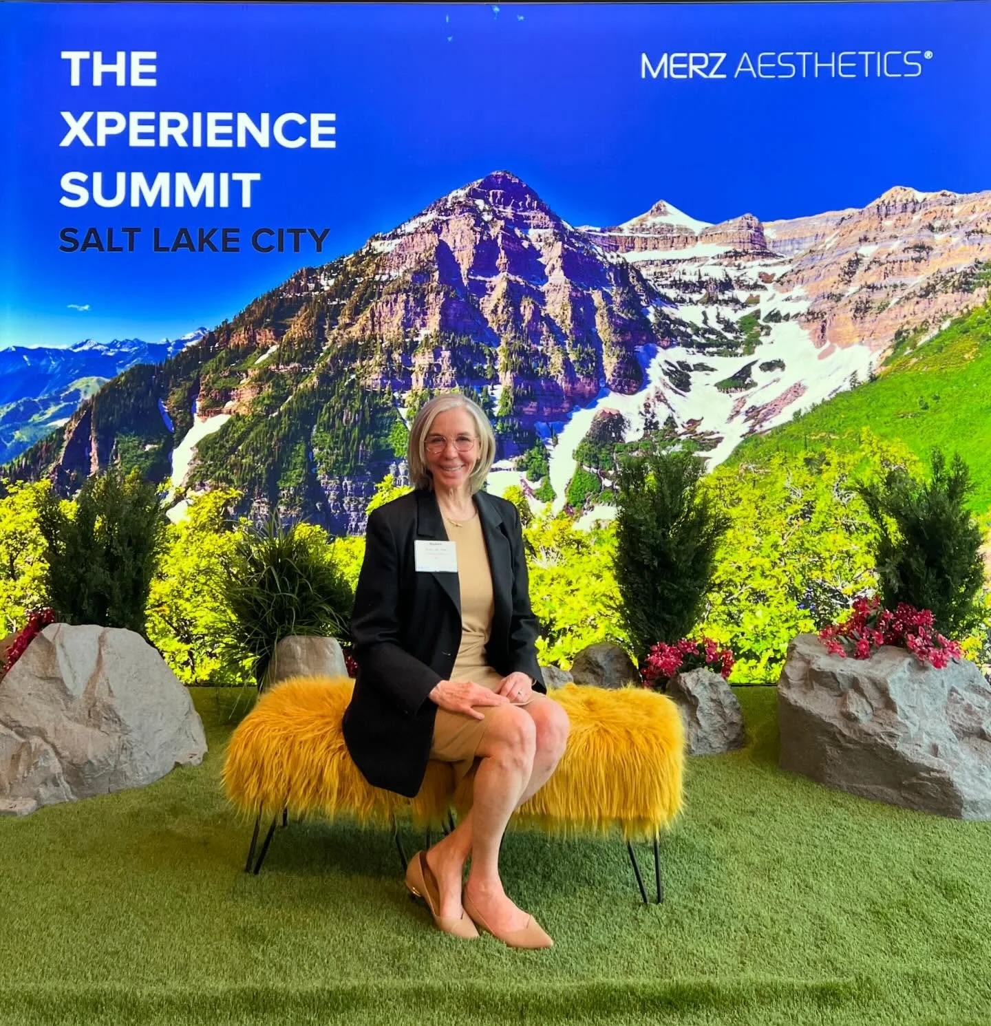 Never can learn enough! Continuing the journey at Merz Xperience, Salt Lake. Deep dive into one of my favorite things Ultherapy non invasive skin tightening and lifting. #xperiencesummit #ultherapy #vandykeaesthetics #cosmeticdermatology