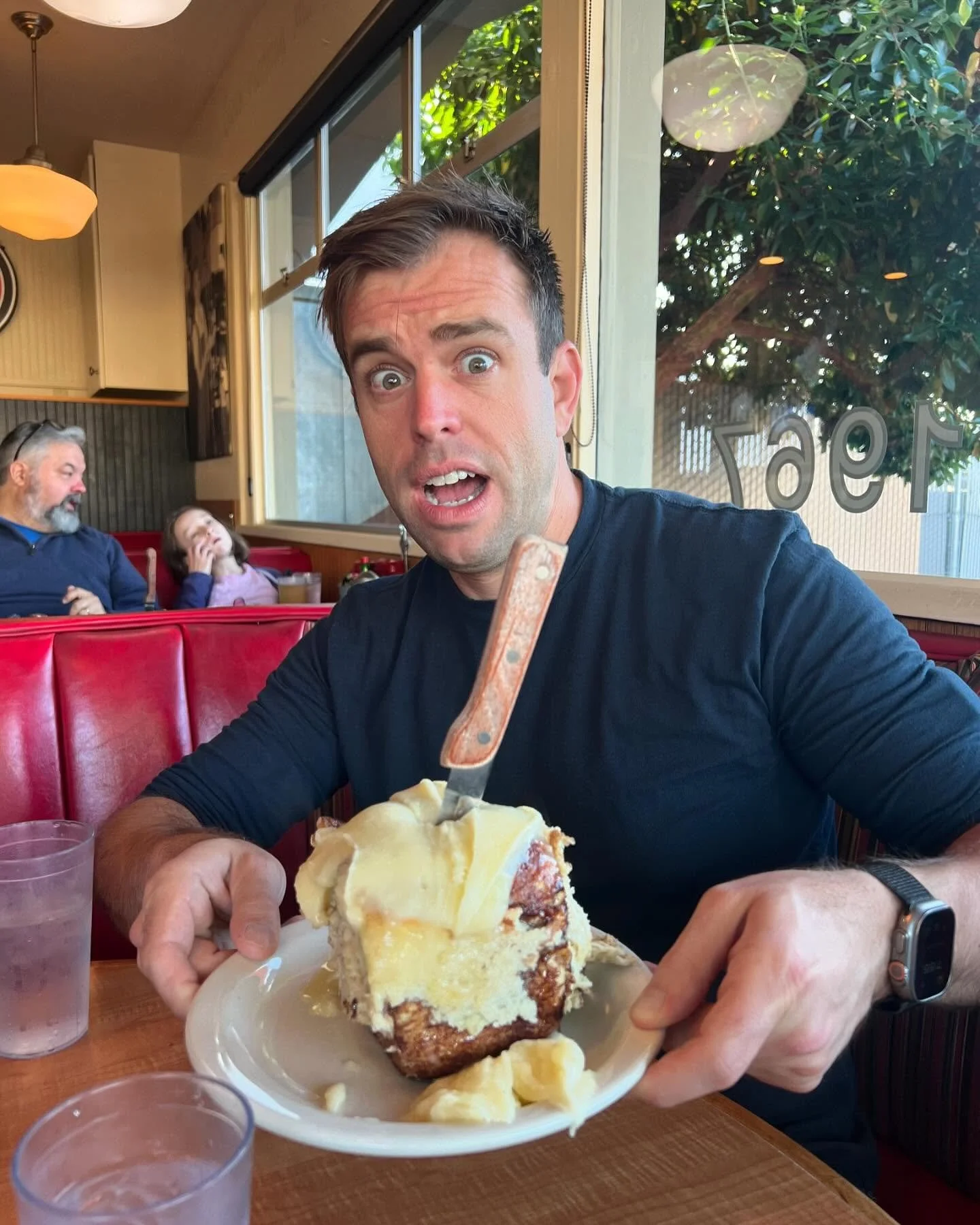 How a person with #type1diabetes reacts to a ridiculous cinnamon bun! Working for the day when this is not life and death scary. The cure is within reach!! @breakthrought1daz susanvandykemd.com