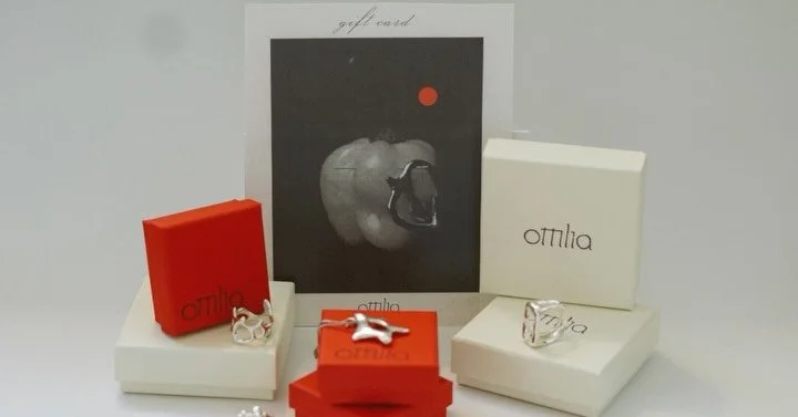 Our Gift Guide &ndash; Part 1 ✨

If you have the capacity this year to treat your loved ones &mdash; or yourself &mdash; we&rsquo;ve gathered a few ideas from our collections.
Our jewelry isn&rsquo;t made for just a moment or a season. Each handcraft