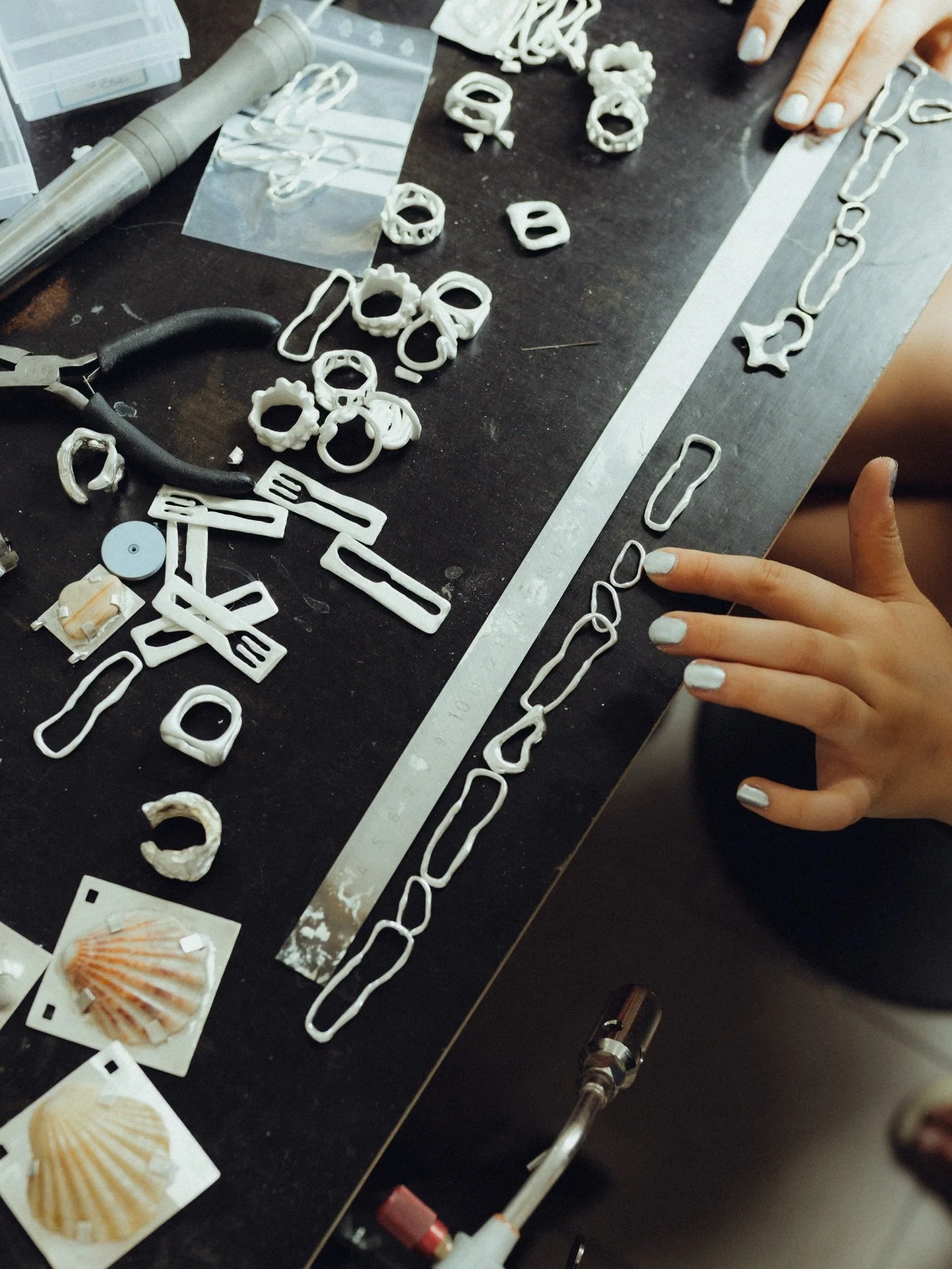 Last summer, Debbie spontaneously stopped by our studio and captured us while we were working.
We were right in the middle of a bigger production day and everything was super chaotic &mdash; but honestly, studio days with us always mean chaos and lot
