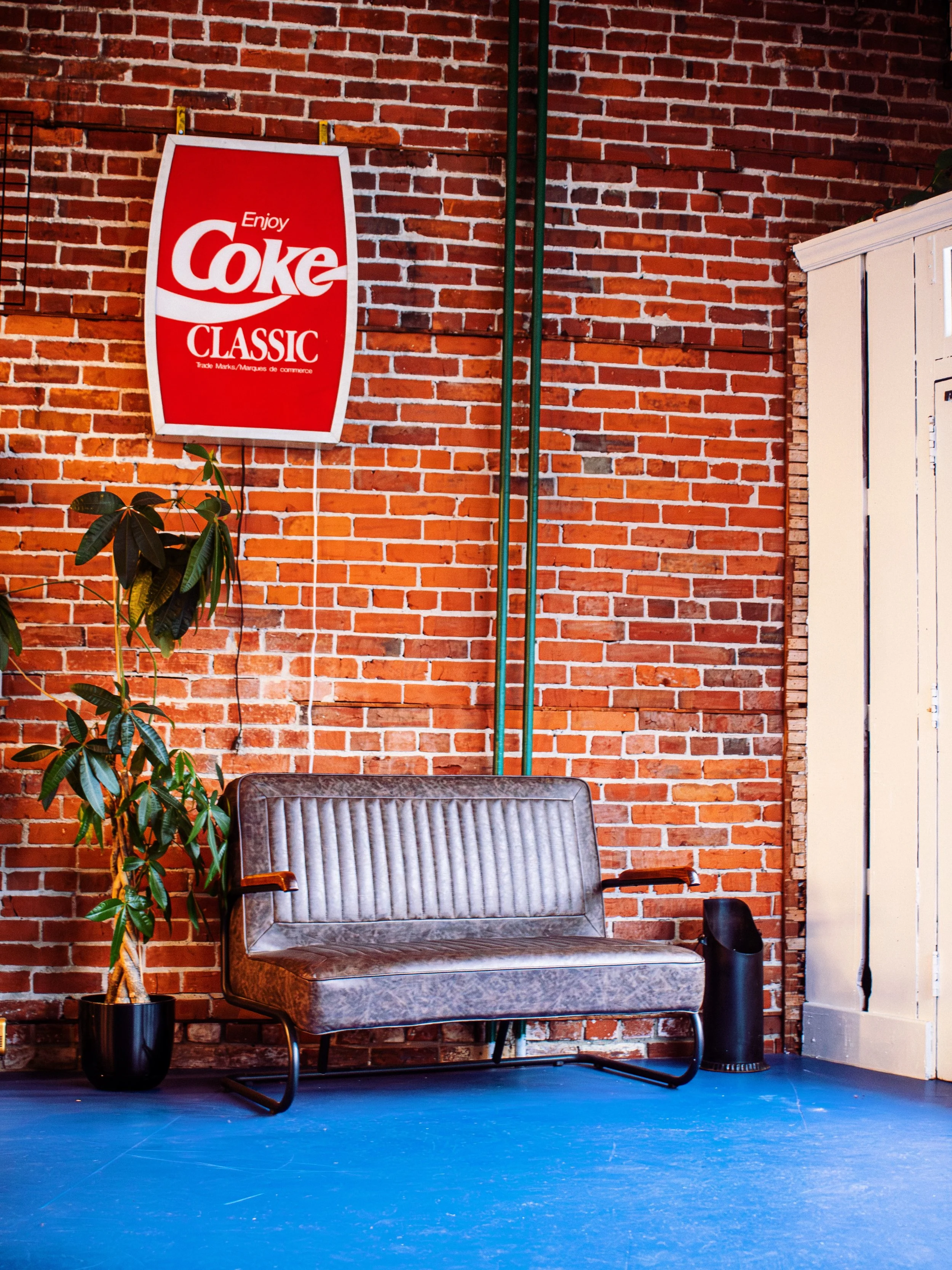 The waiting area for clients to sit at Rebellion's Pandora location.