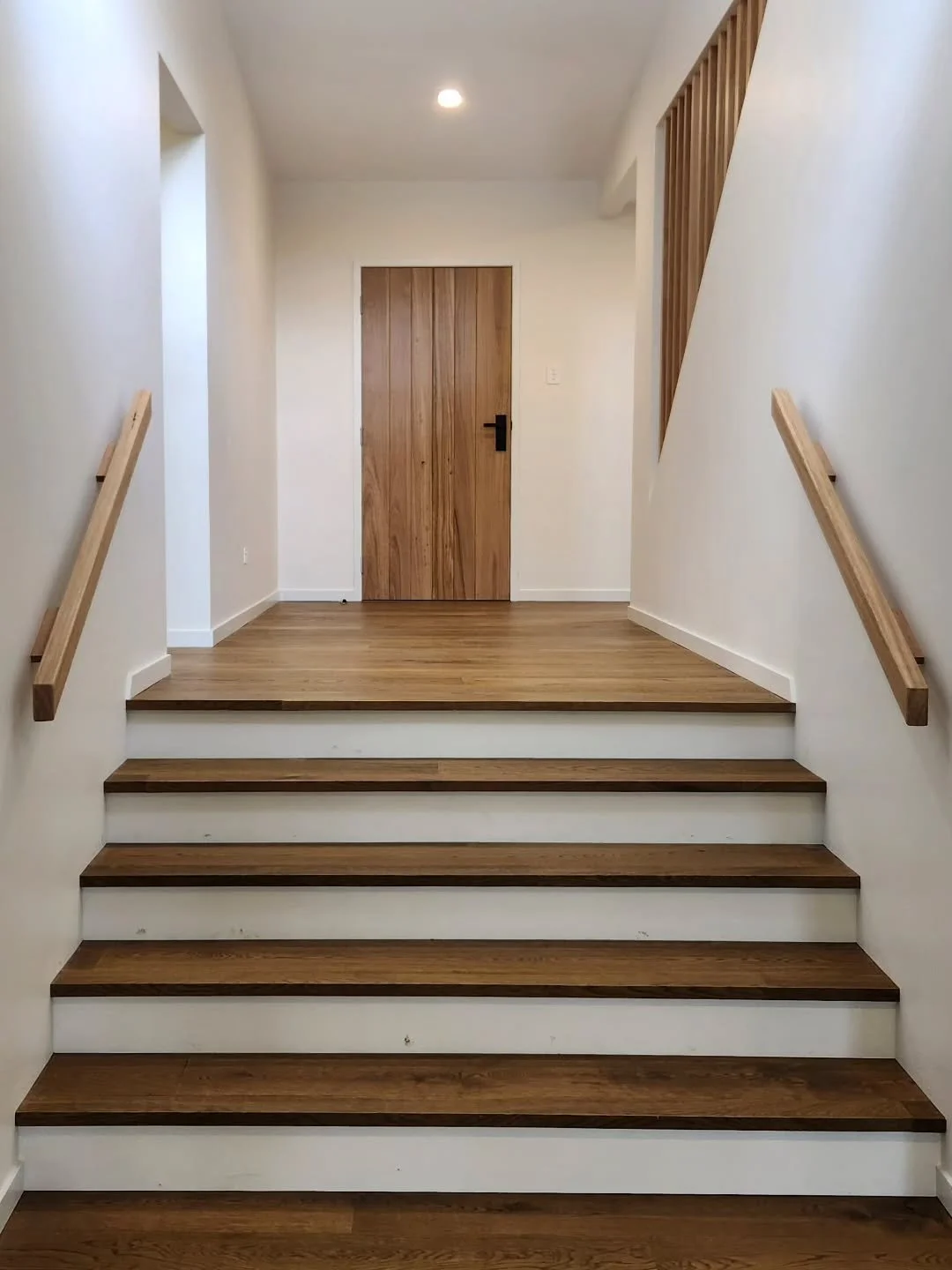 13. Timber tones and features in this split level home 🔥

#whiddonconstructions #whiddonconstructionsbellingen #bellingenbusiness #bellingenbuilder #bellingen #bellingenshire #coffscoast #coffsbuilder #unique #quality #residential #builder #timber #