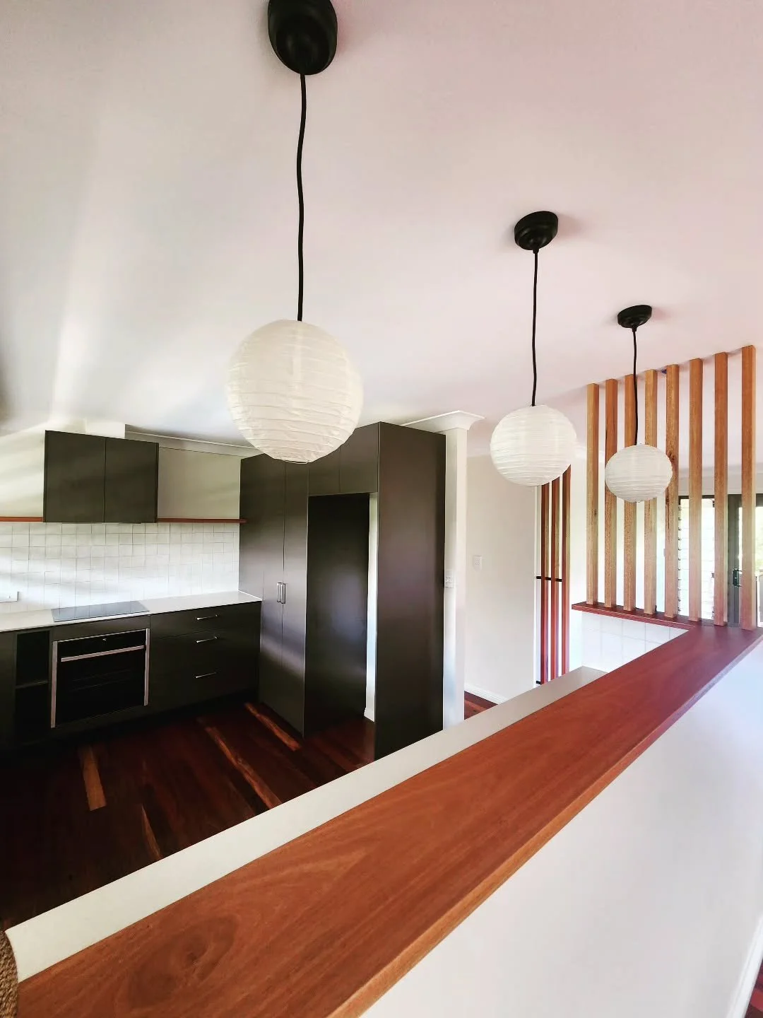 15. This renovation brought a whole new life to this home. Featured is the kitchen with timber floors and features, and dark cabinetry 😍

#whiddonconstructions #whiddonconstructionsbellingen #bellingenbusiness #bellingenbuilder #bellingen #bellingen
