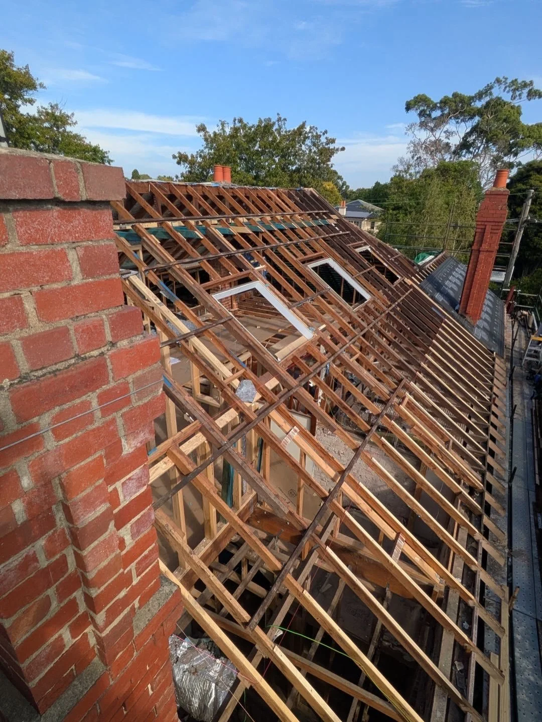 Broadway Update 

The last few weeks have been all about the roof and I just want to take a moment to recognise the crew on this one.

I haven&rsquo;t been on the tools here, this is all them. Day in, day out, up on that roof, doing the kind of work 