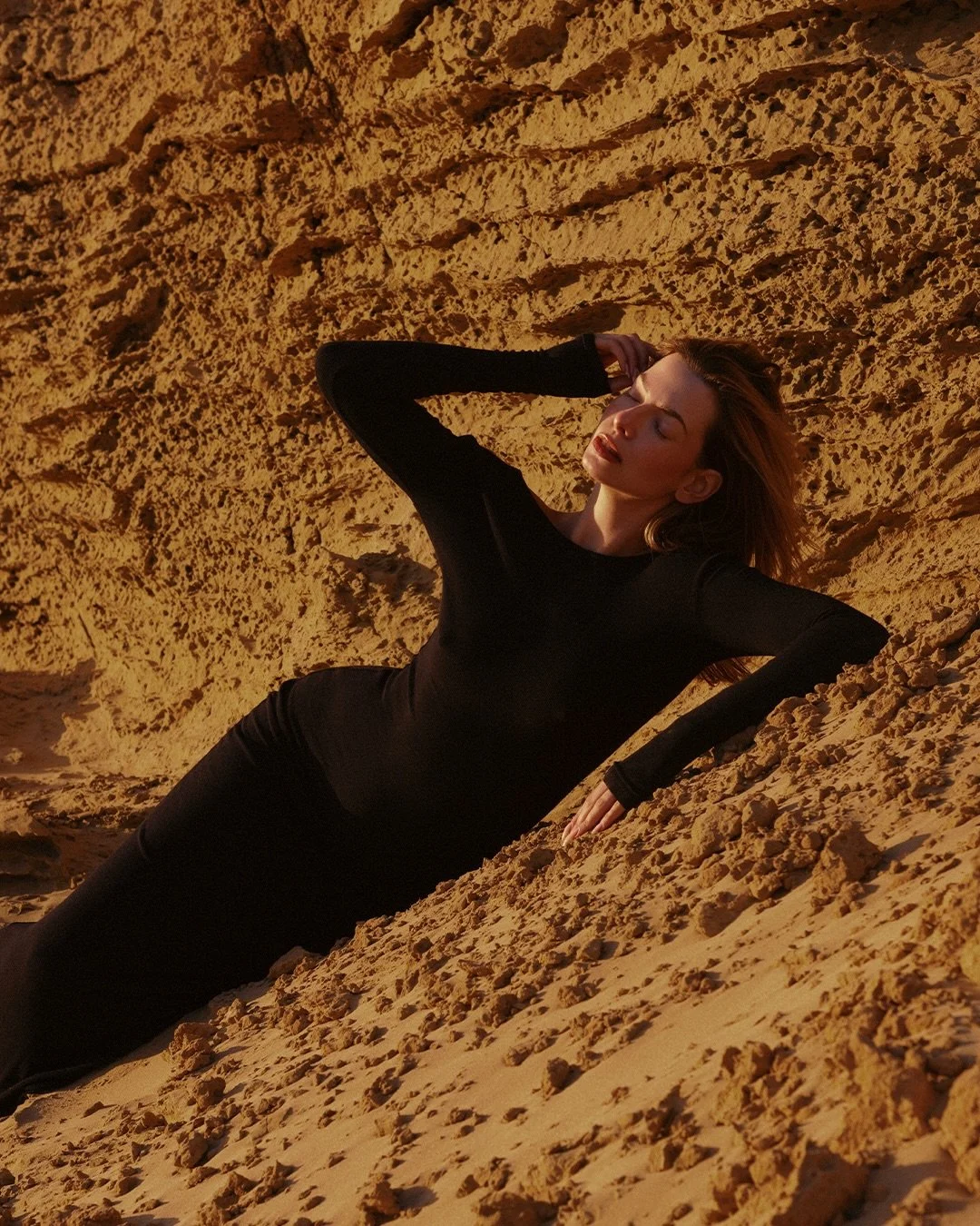 Life on Mars 🌕🖤 how Aries season last year gave way for my own courageous energy -

In astrology, Aries season targets my 2nd house of self-worth, personal value and what I offer the world. (Everyone has different themes to embody during each astro