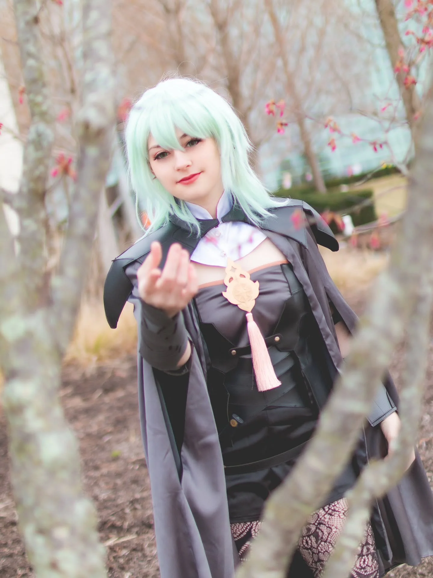 Instagram didn't save my caption? 🥲 Anywayyyy I'm super hype for the new Fire Emblem!! Which heroes are y'all eyeing? 👀 I've got my sights set on Leda for now hehe
.
📸: @deaththeasian 
#fireemblemthreehouses #fireemblemcosplay #fireemblem #fireemb