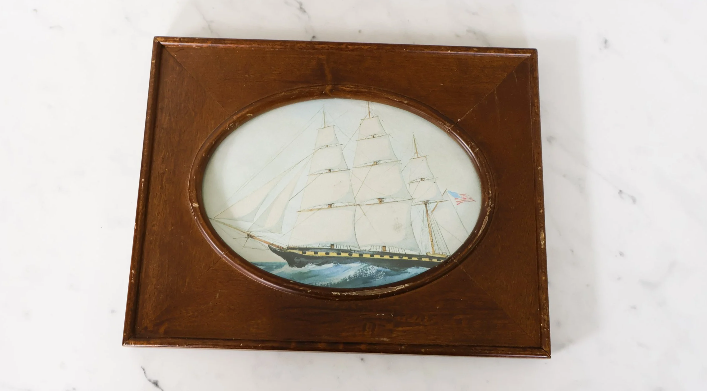 WOODEN OVAL FRAME