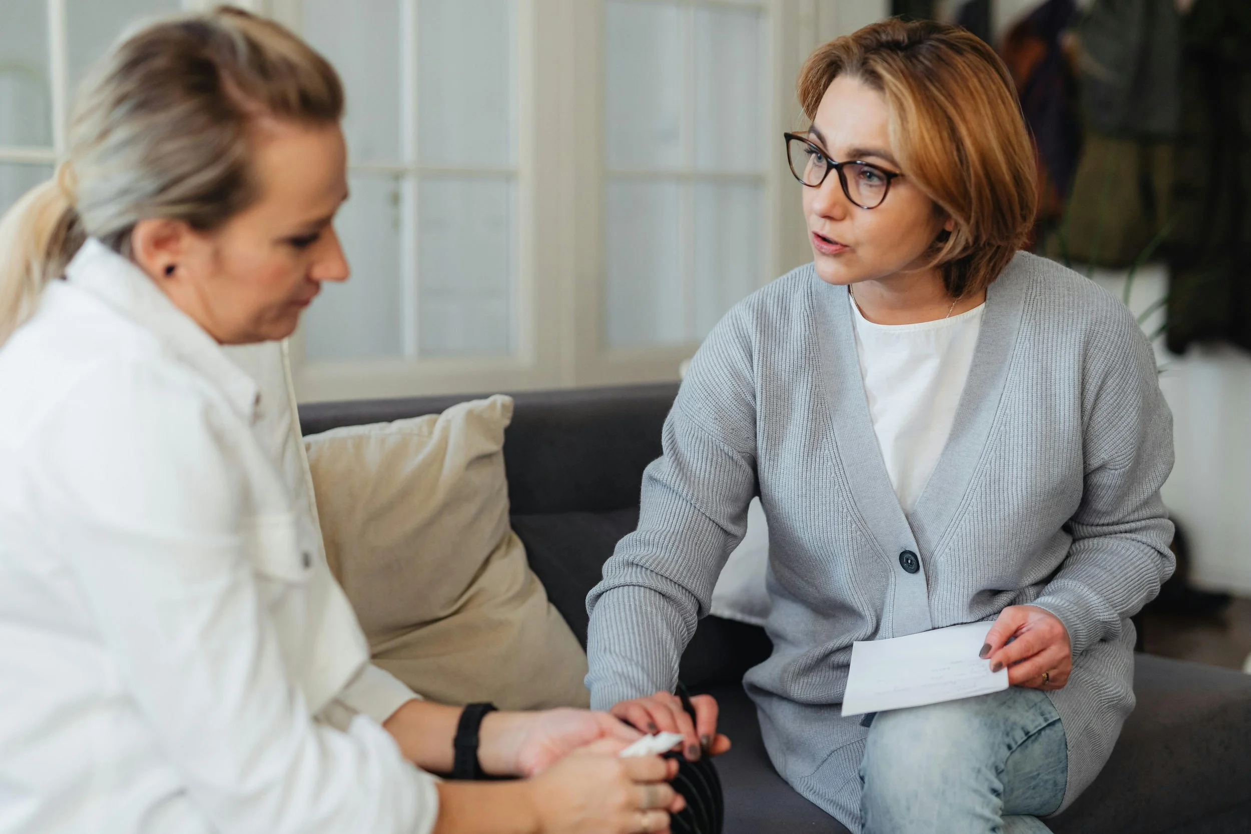 How to Choose a Therapist Who Fits Your Goals