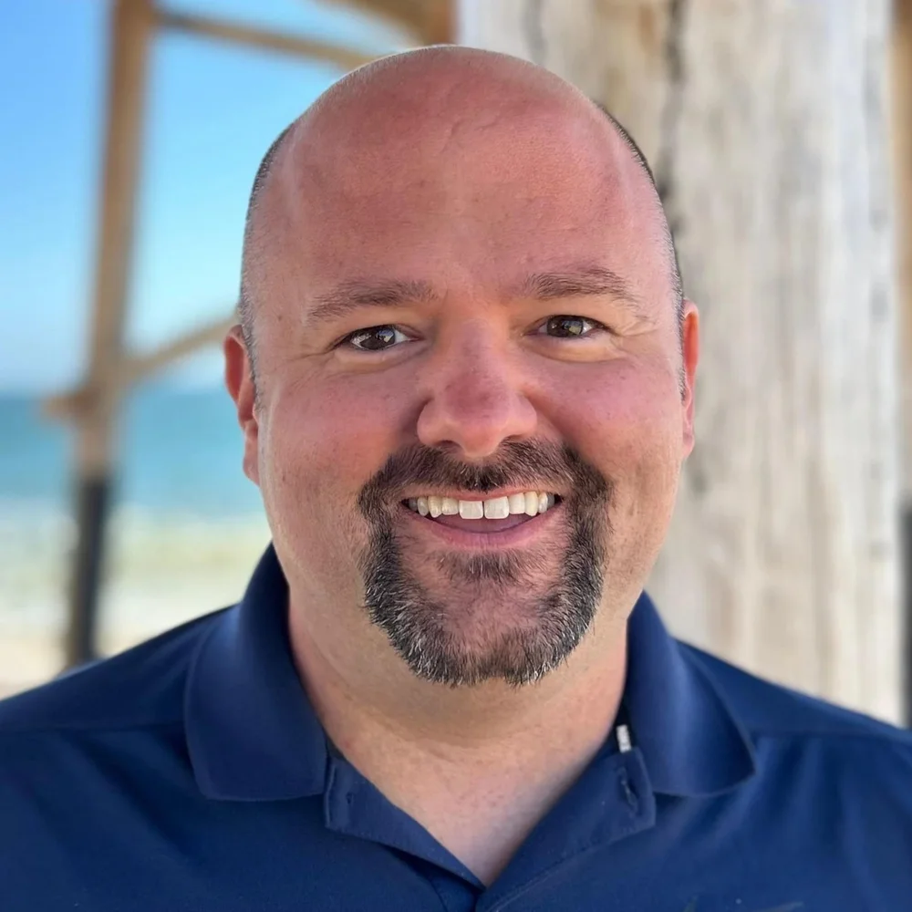 Headshot of Tim Garner, LMFT