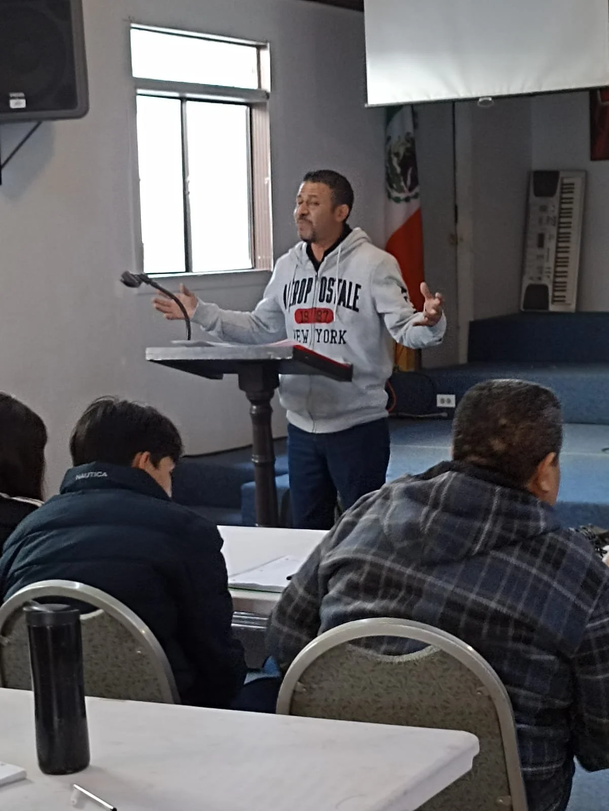 Introducción a la alabanza.jpeg