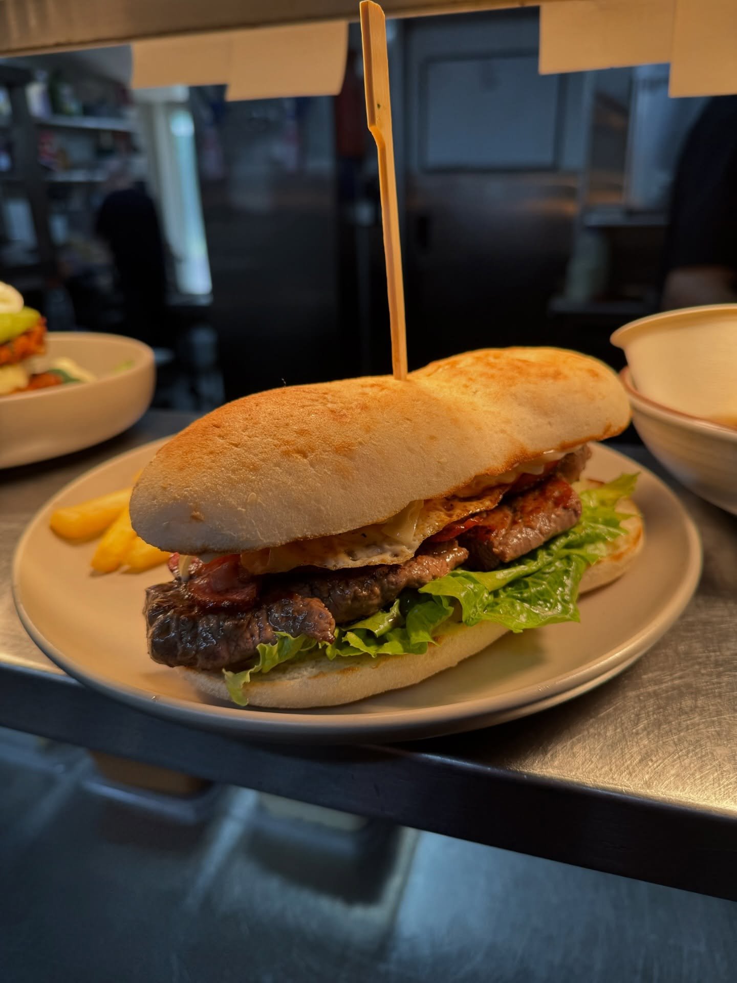 The Boys from @coastandplateau have done it again with Union station grass fed Strip loin
On our Steak Sandwich this weekend 🥪

Open from 8am - 3pm.

#oldbutterfactorycafe #bellingeneats